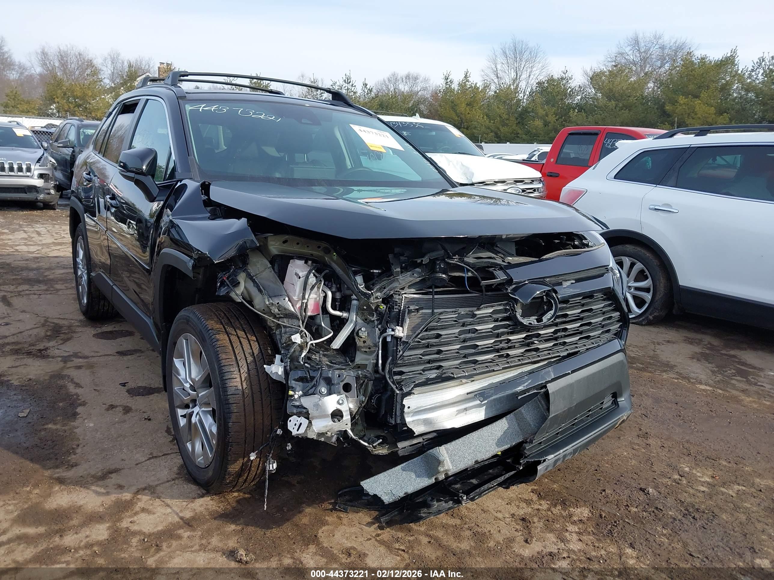 TOYOTA RAV4 image 6