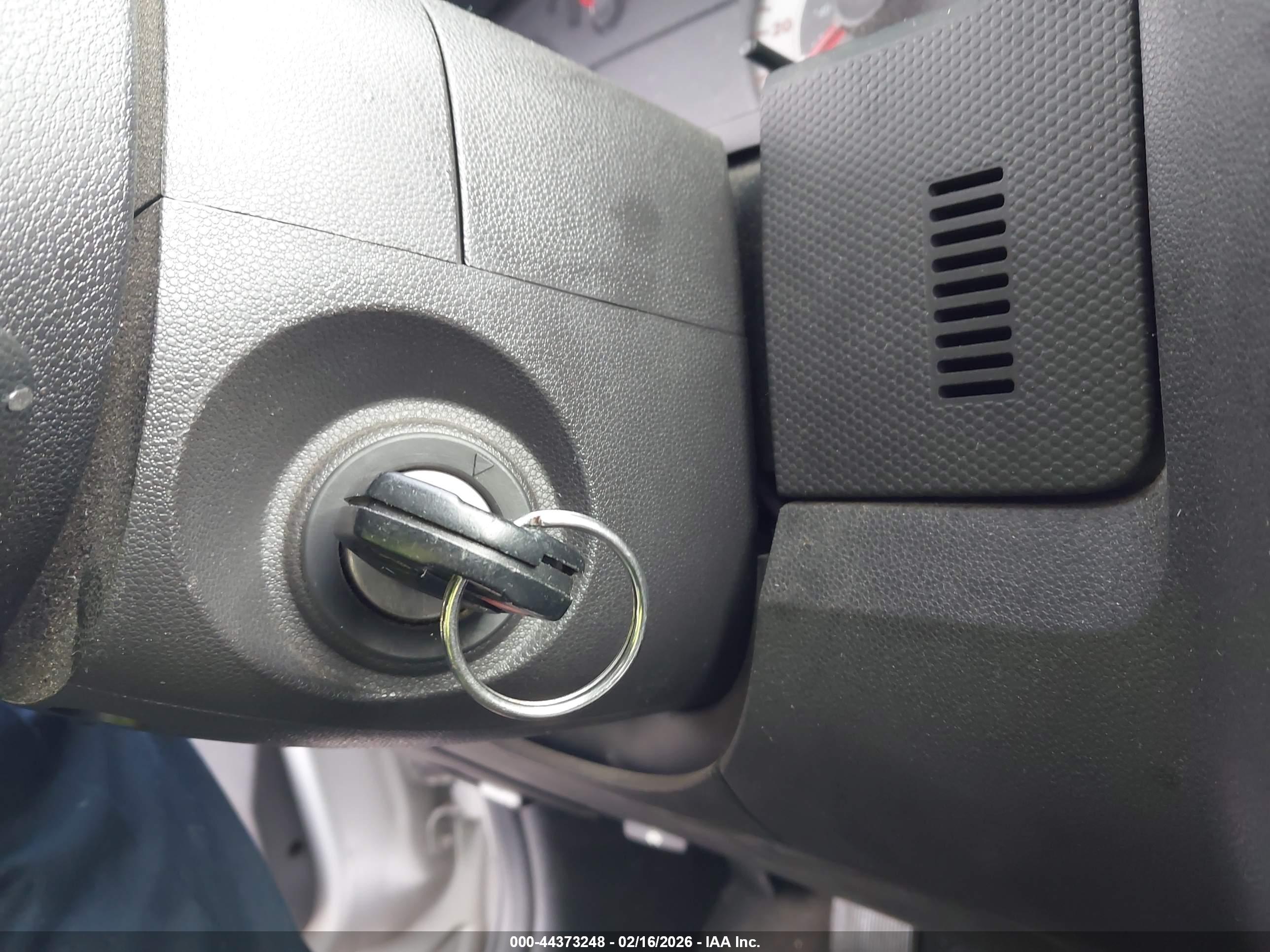 MAZDA TRIBUTE image 11
