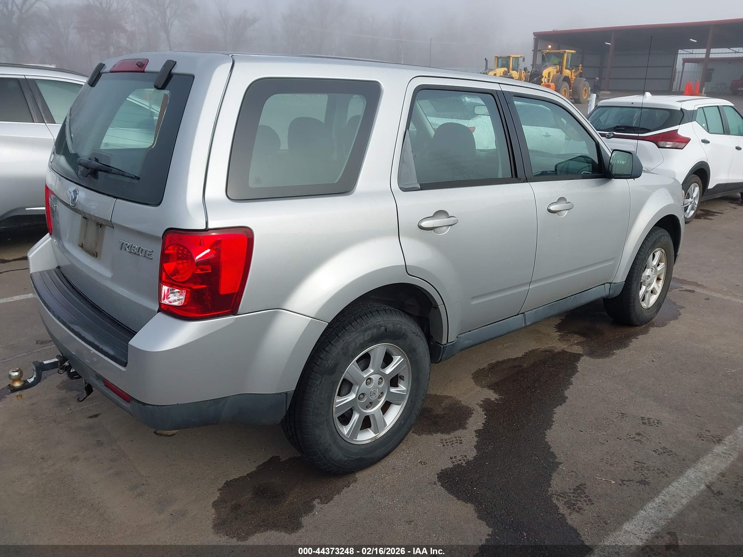 MAZDA TRIBUTE image 4