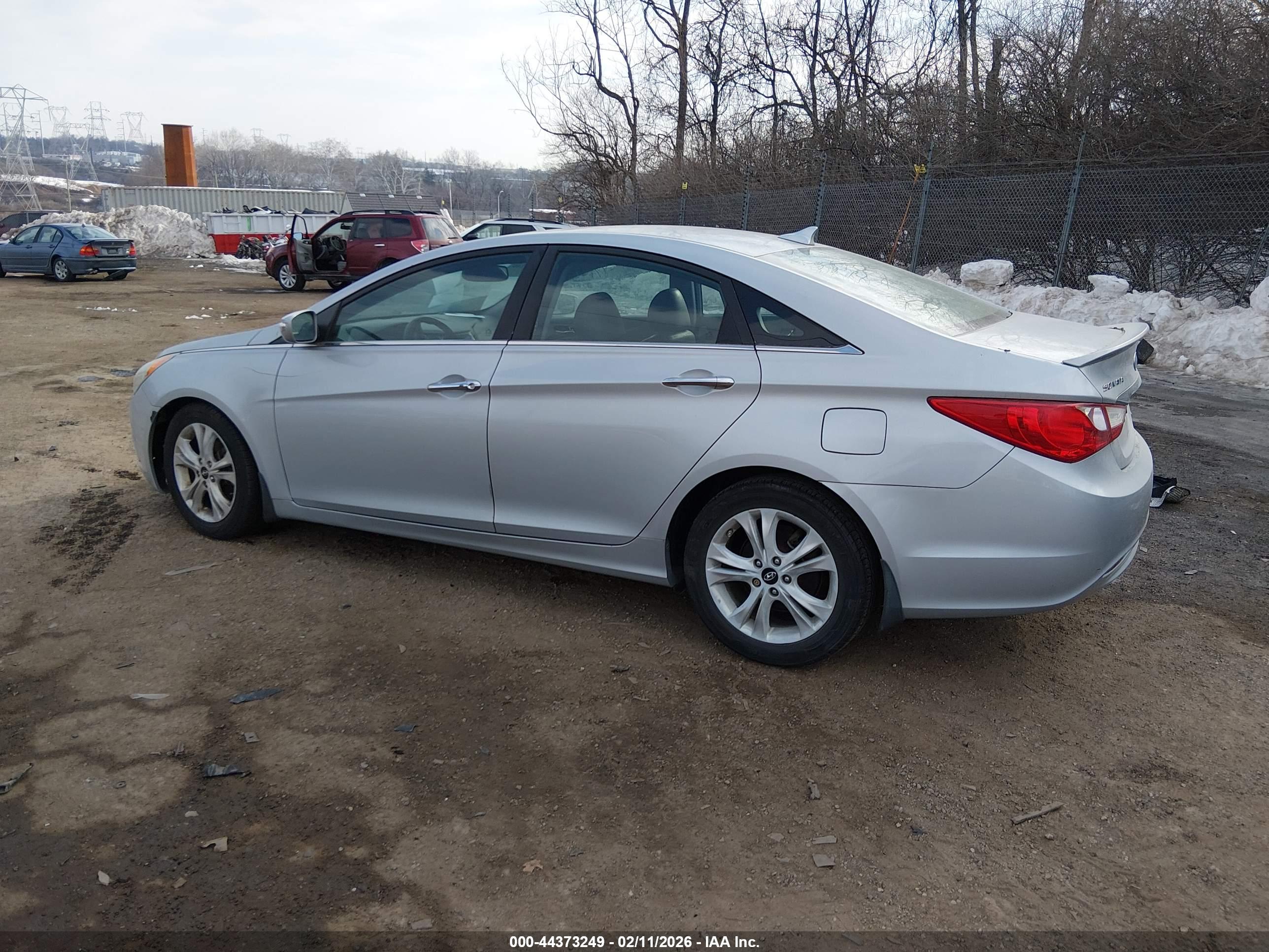 HYUNDAI SONATA image 3