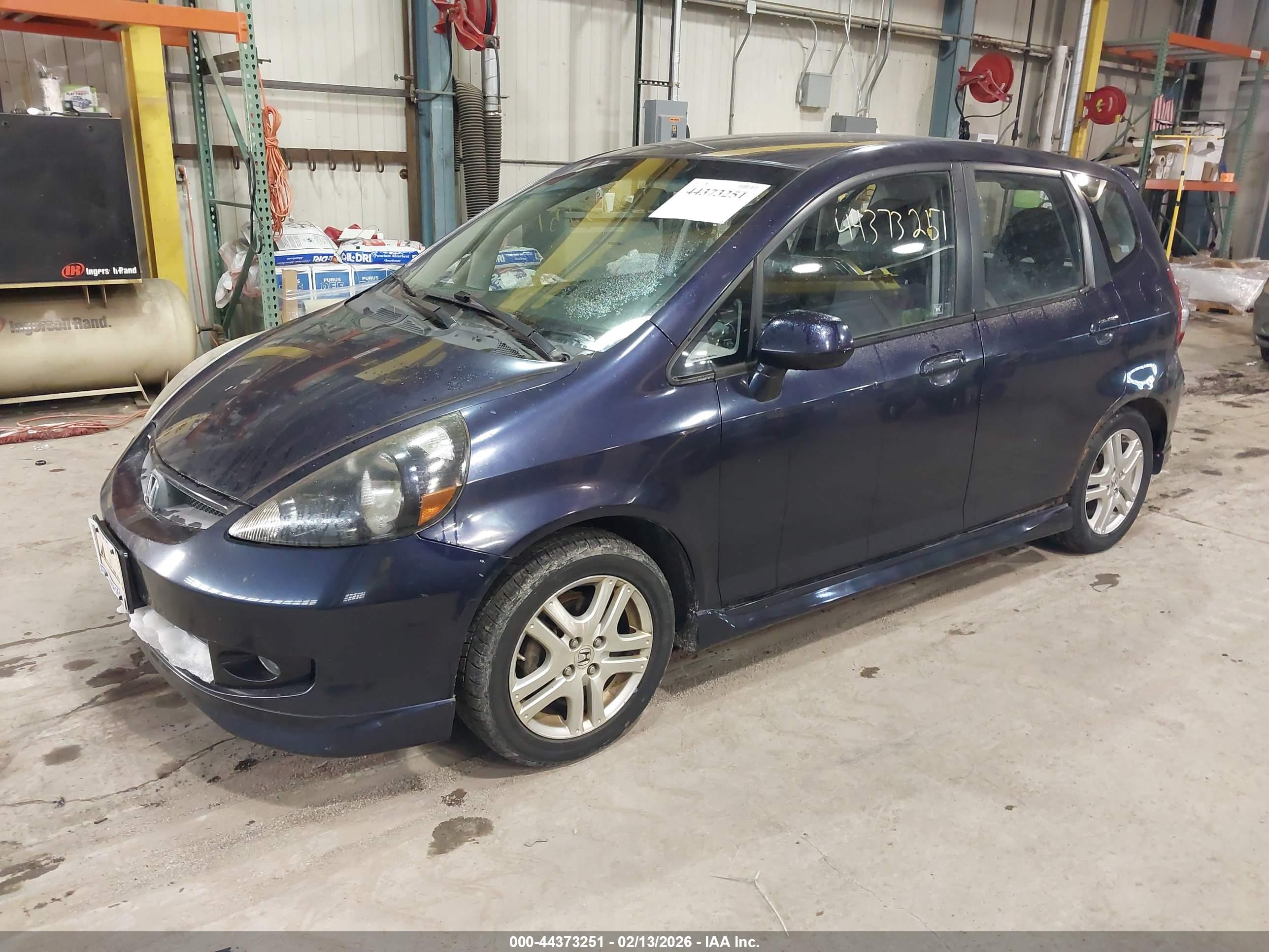 HONDA FIT image 2