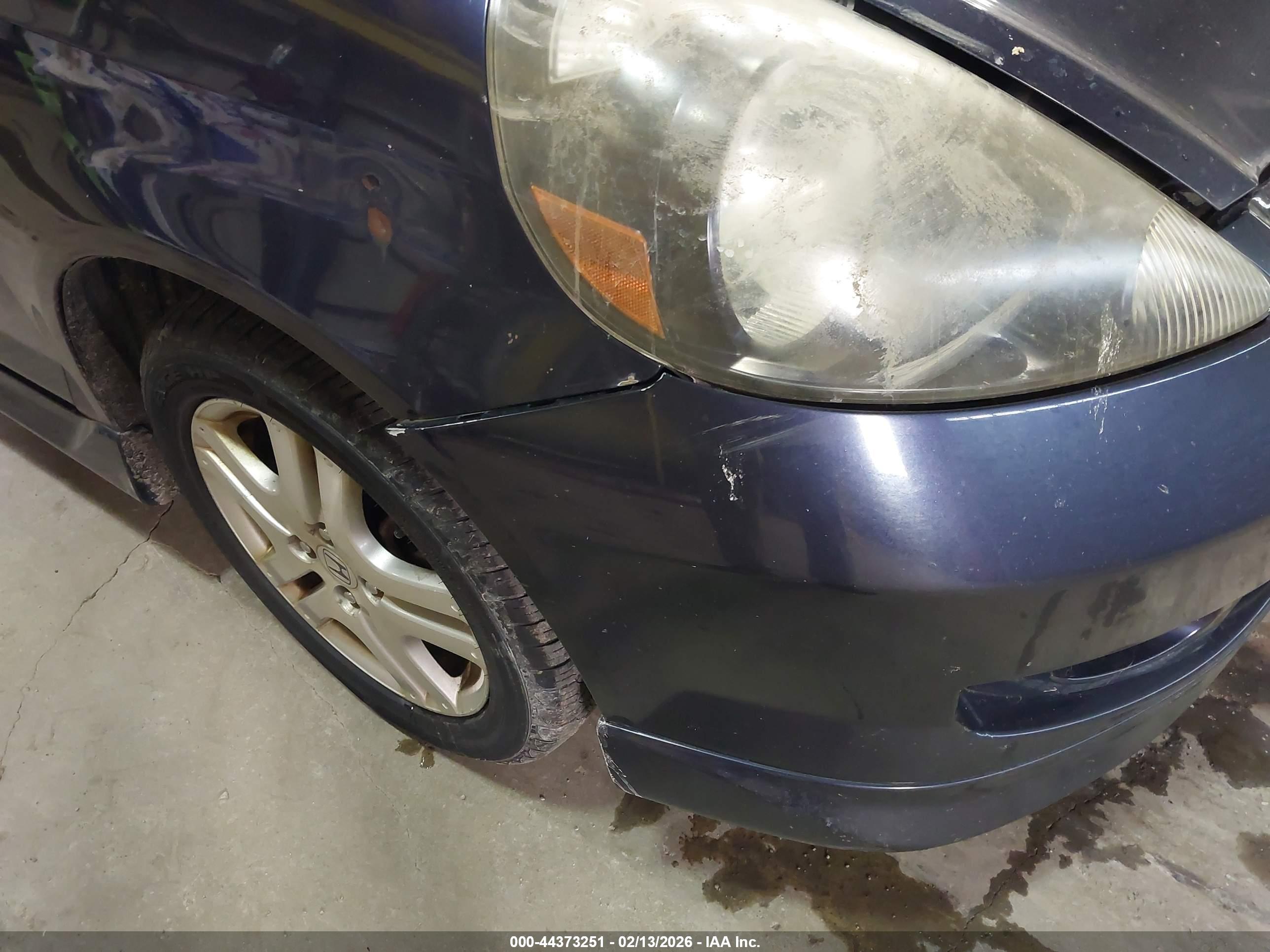 HONDA FIT image 6