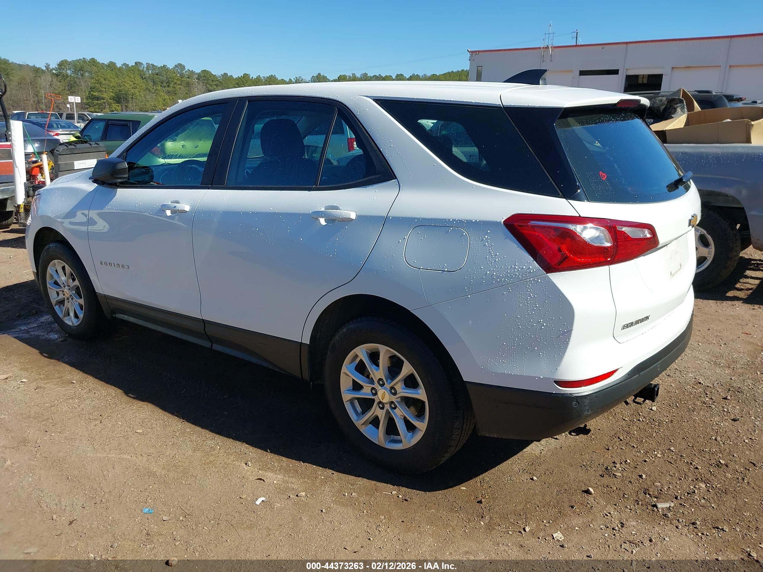 CHEVROLET EQUINOX image 3
