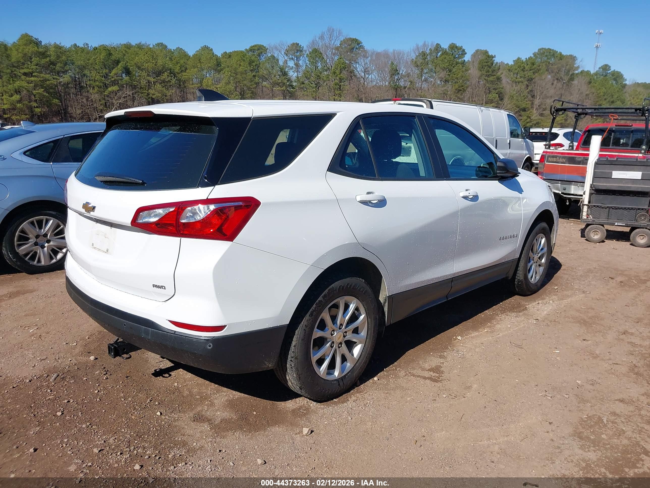 CHEVROLET EQUINOX image 4