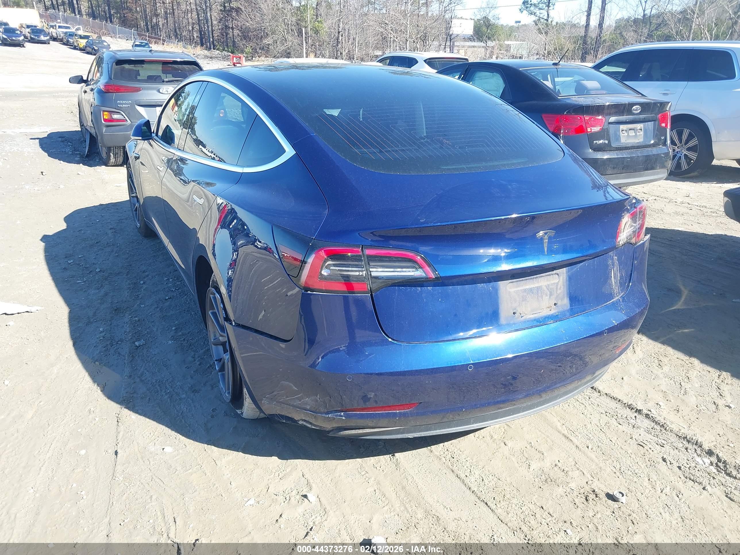 TESLA MODEL image 3