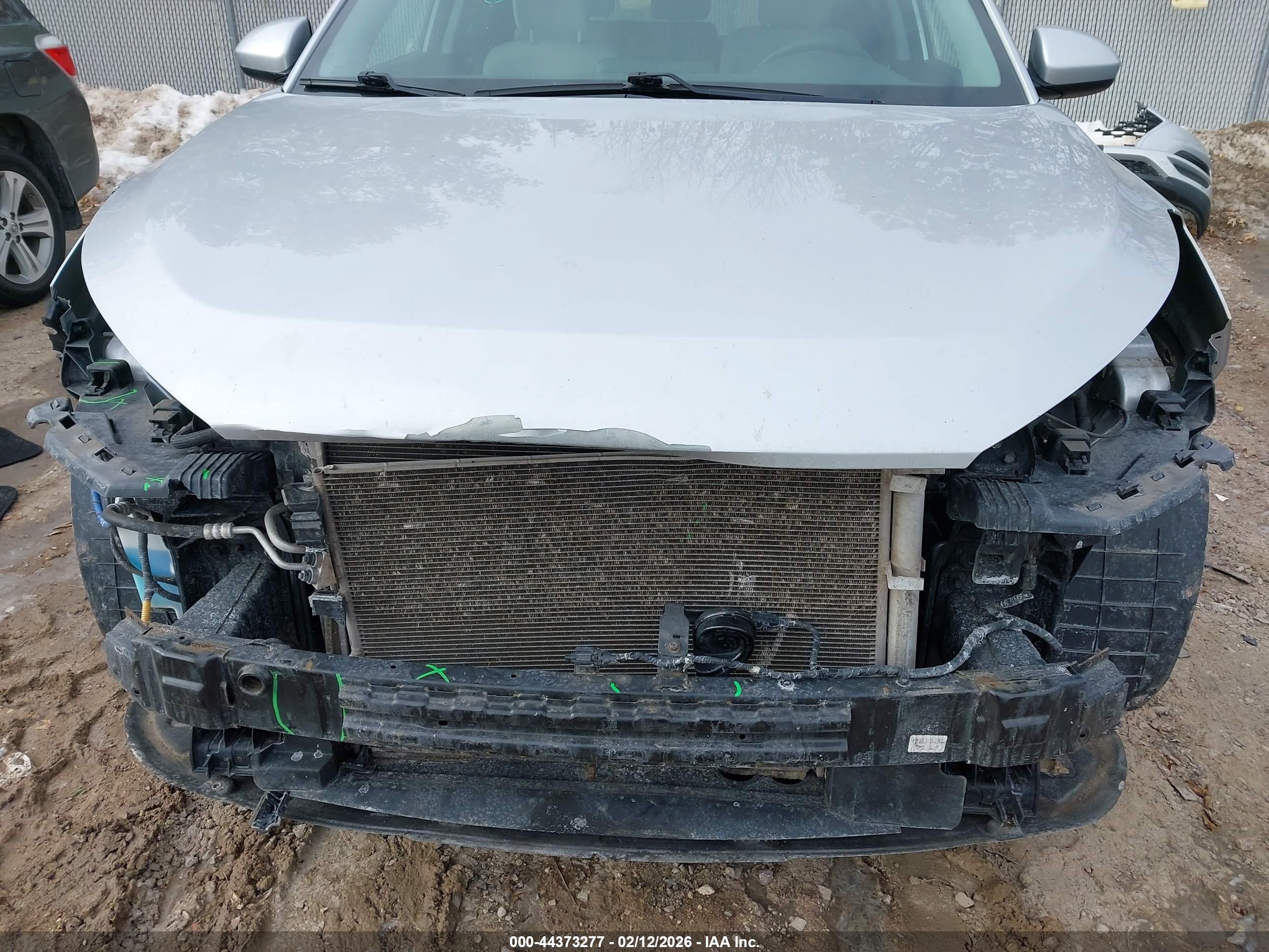 HYUNDAI TUCSON image 6