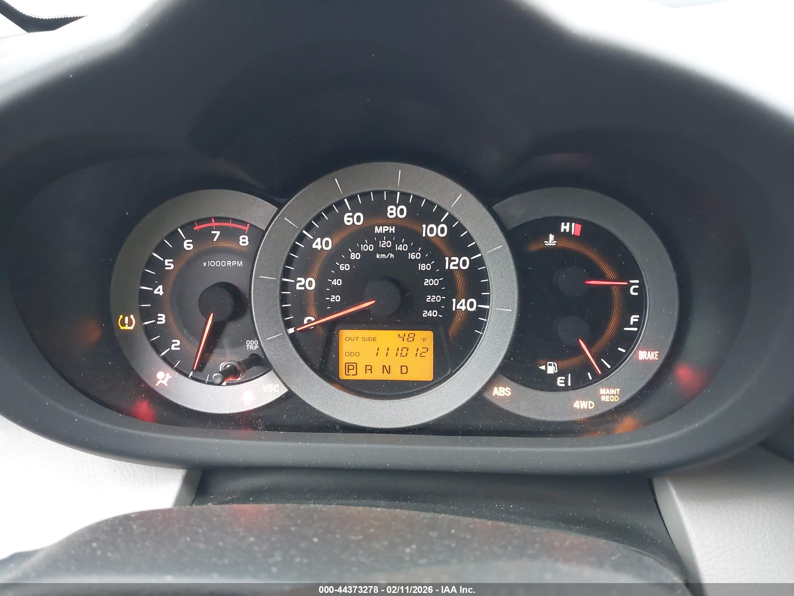 TOYOTA RAV4 image 7