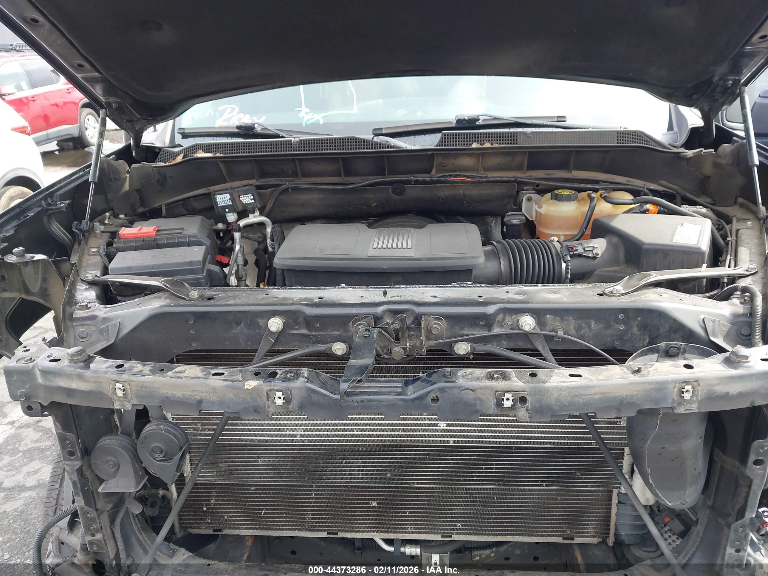 CHEVROLET SILVERADO image 10