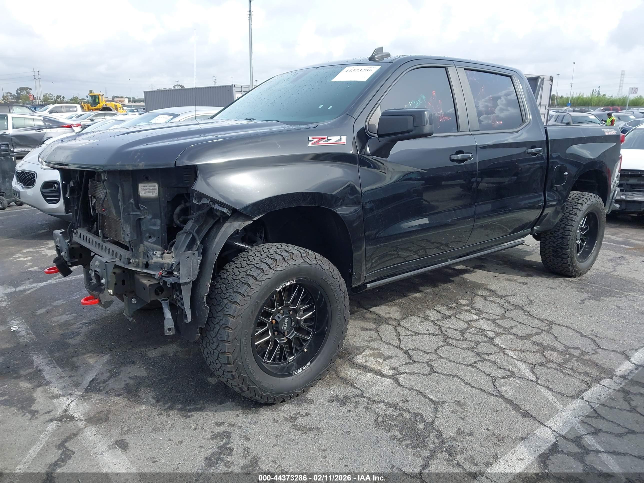 CHEVROLET SILVERADO image 2