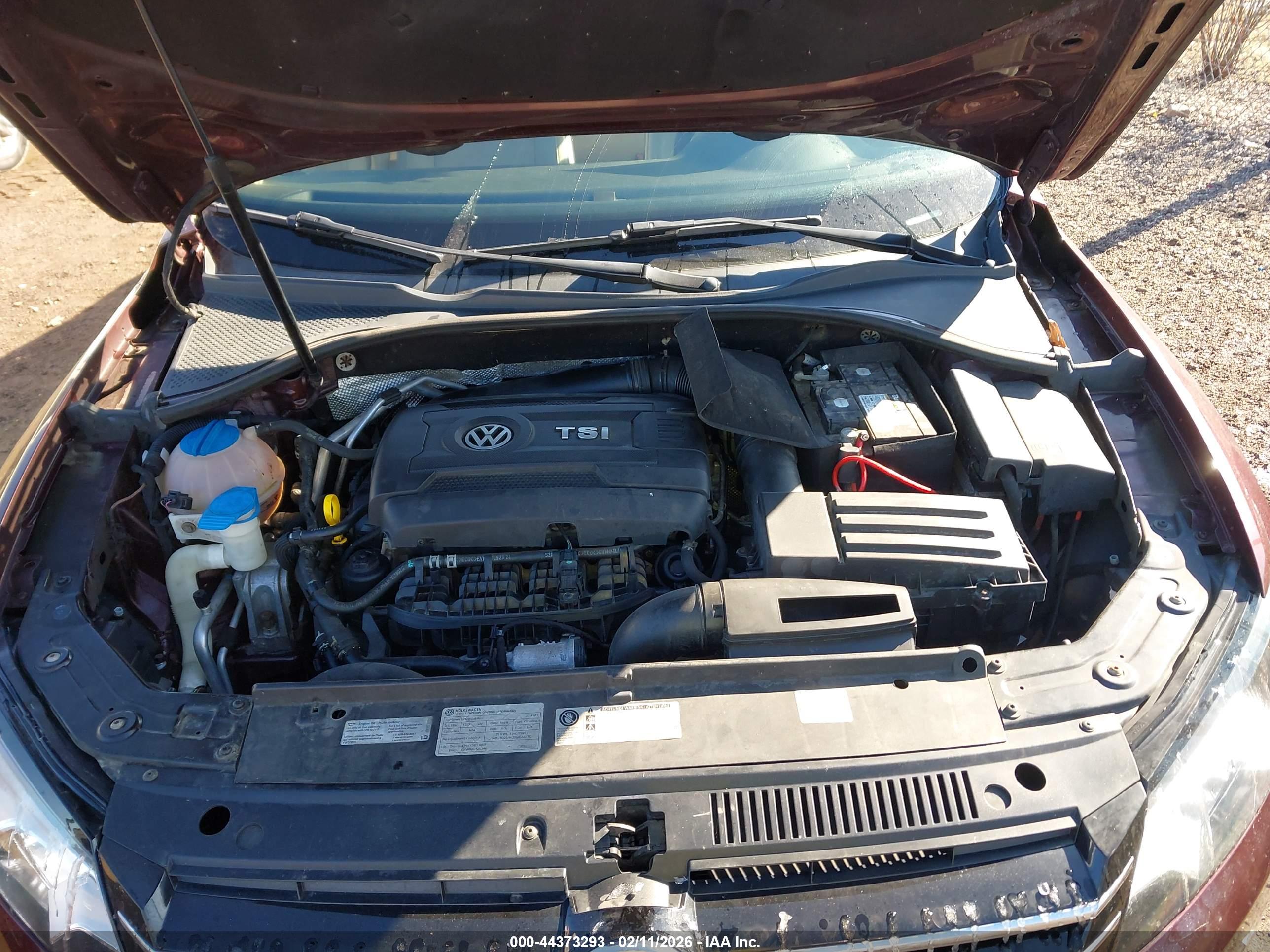 VOLKSWAGEN PASSAT image 10