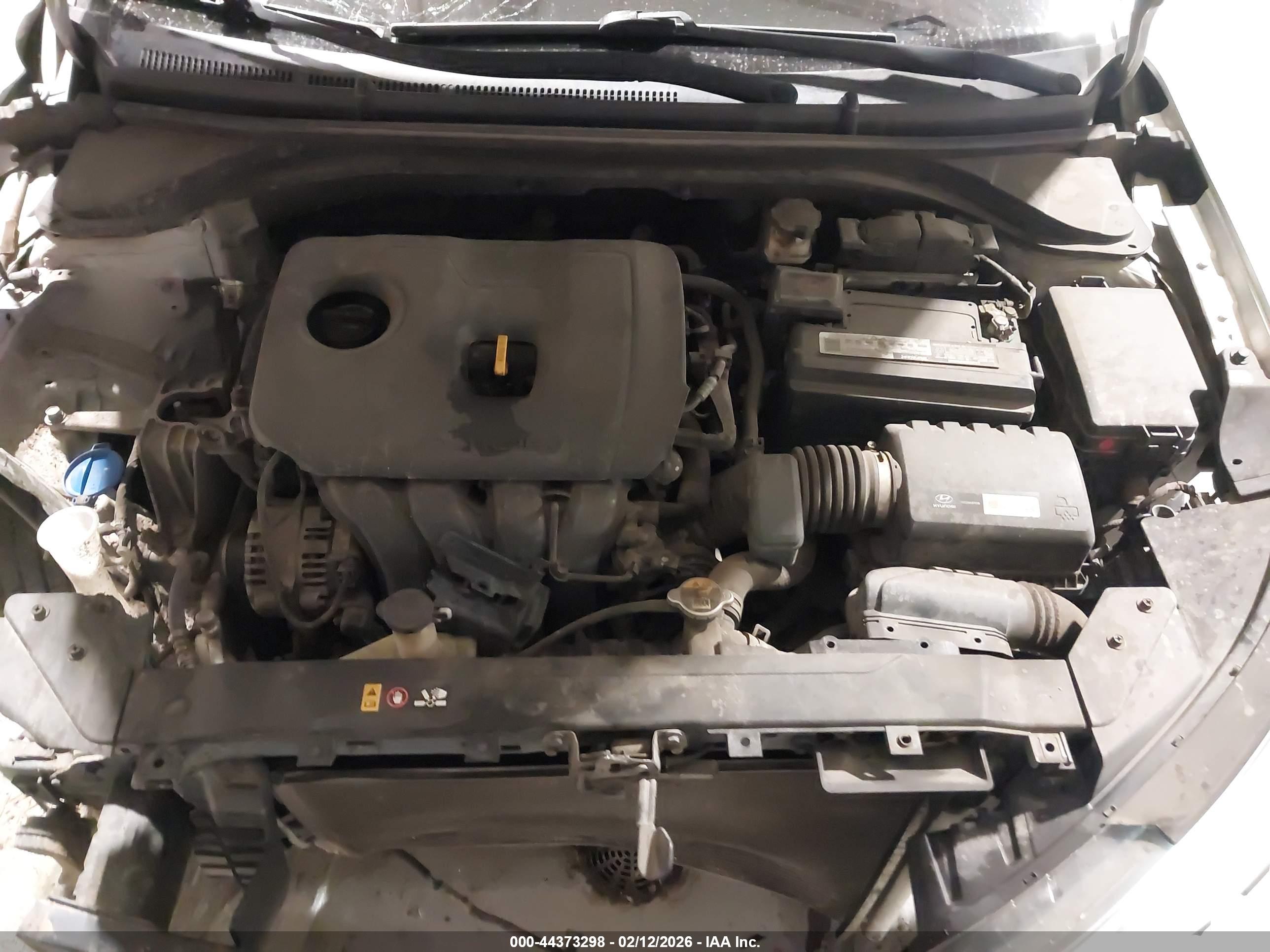 HYUNDAI ELANTRA image 10