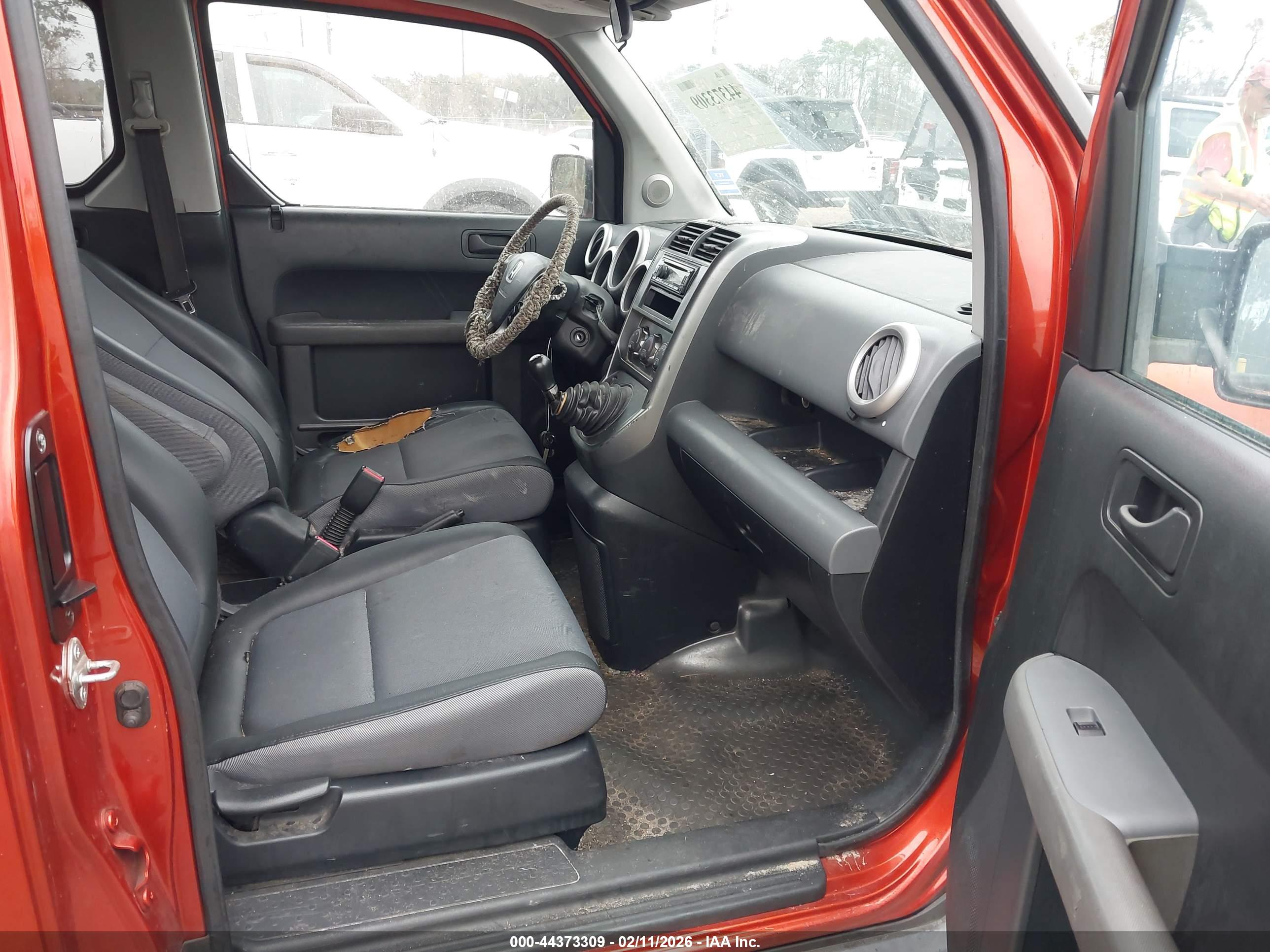HONDA ELEMENT image 5