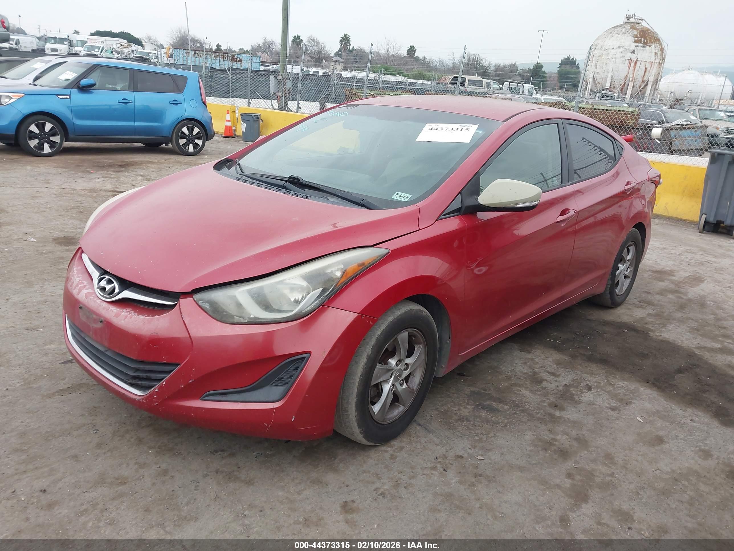 HYUNDAI ELANTRA image 2