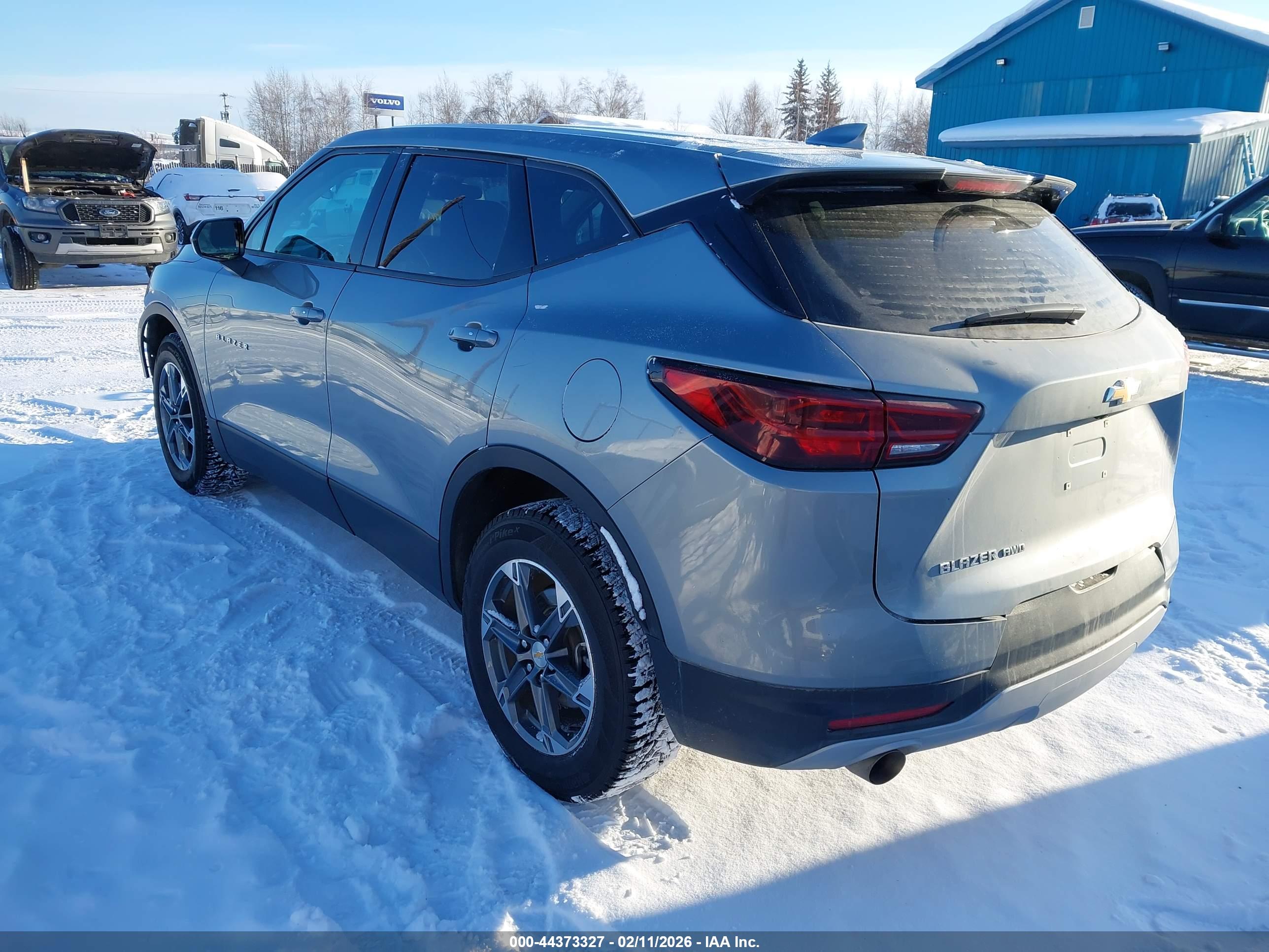 CHEVROLET BLAZER image 3