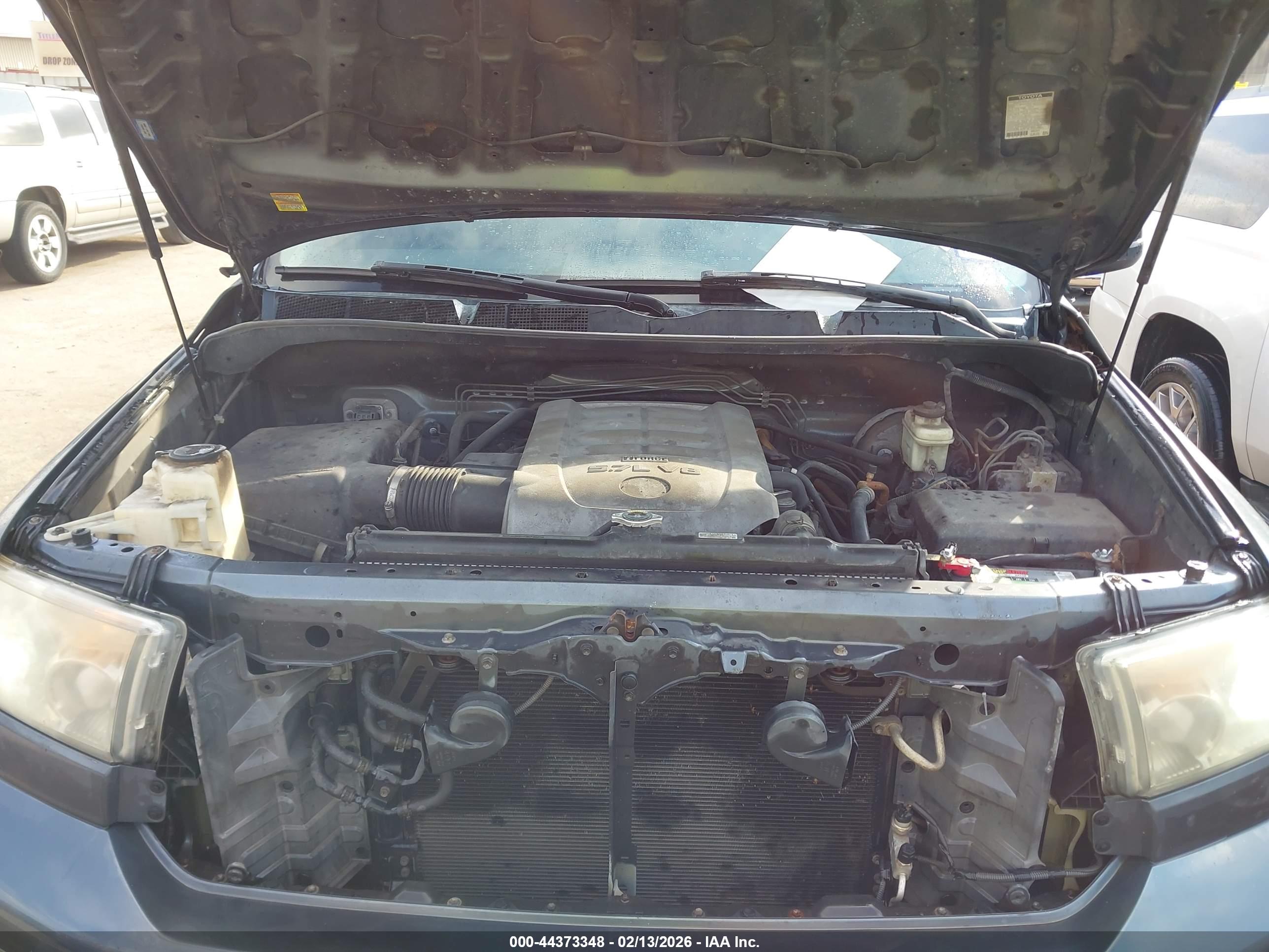 TOYOTA TUNDRA image 10
