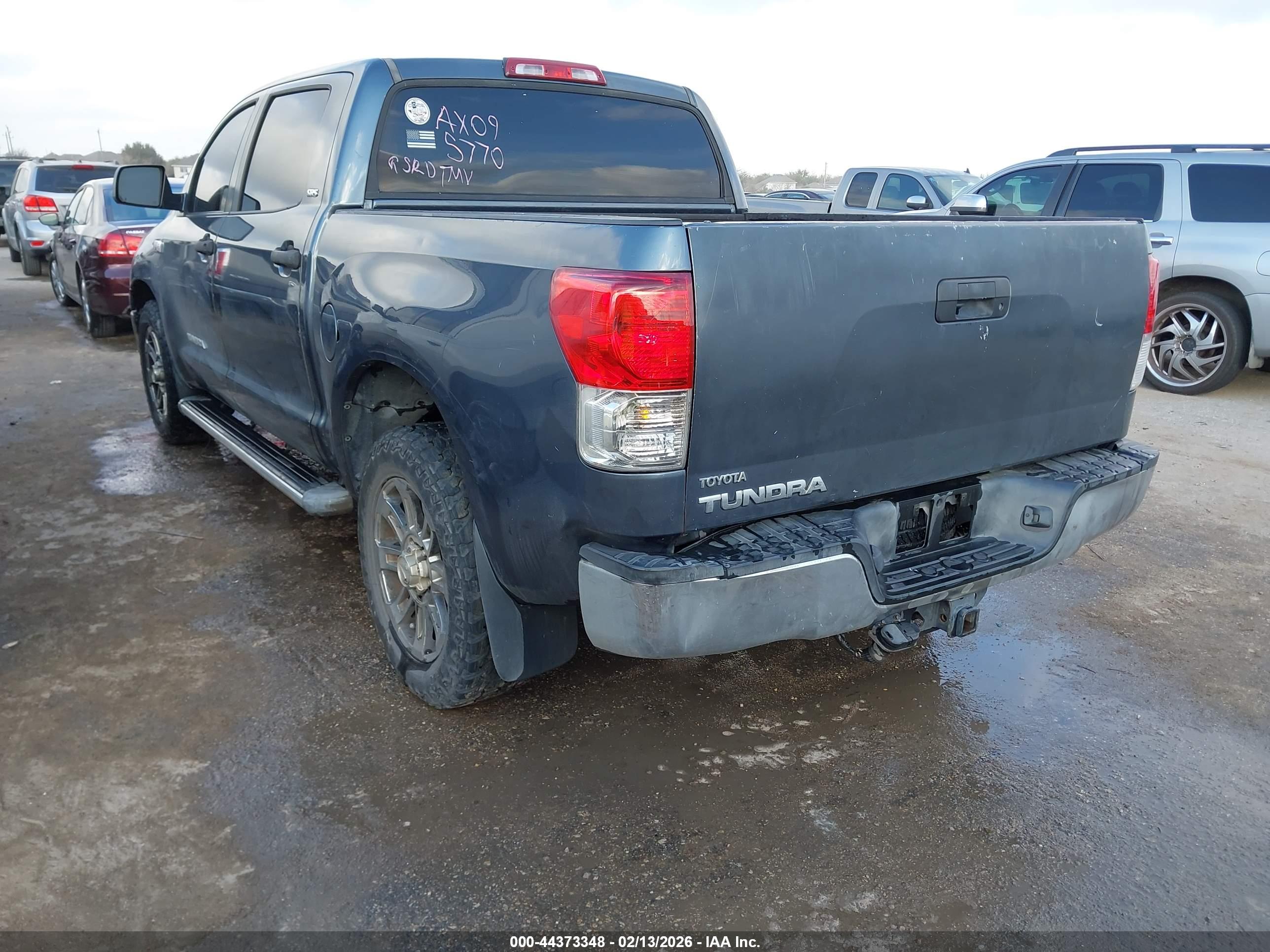 TOYOTA TUNDRA image 3