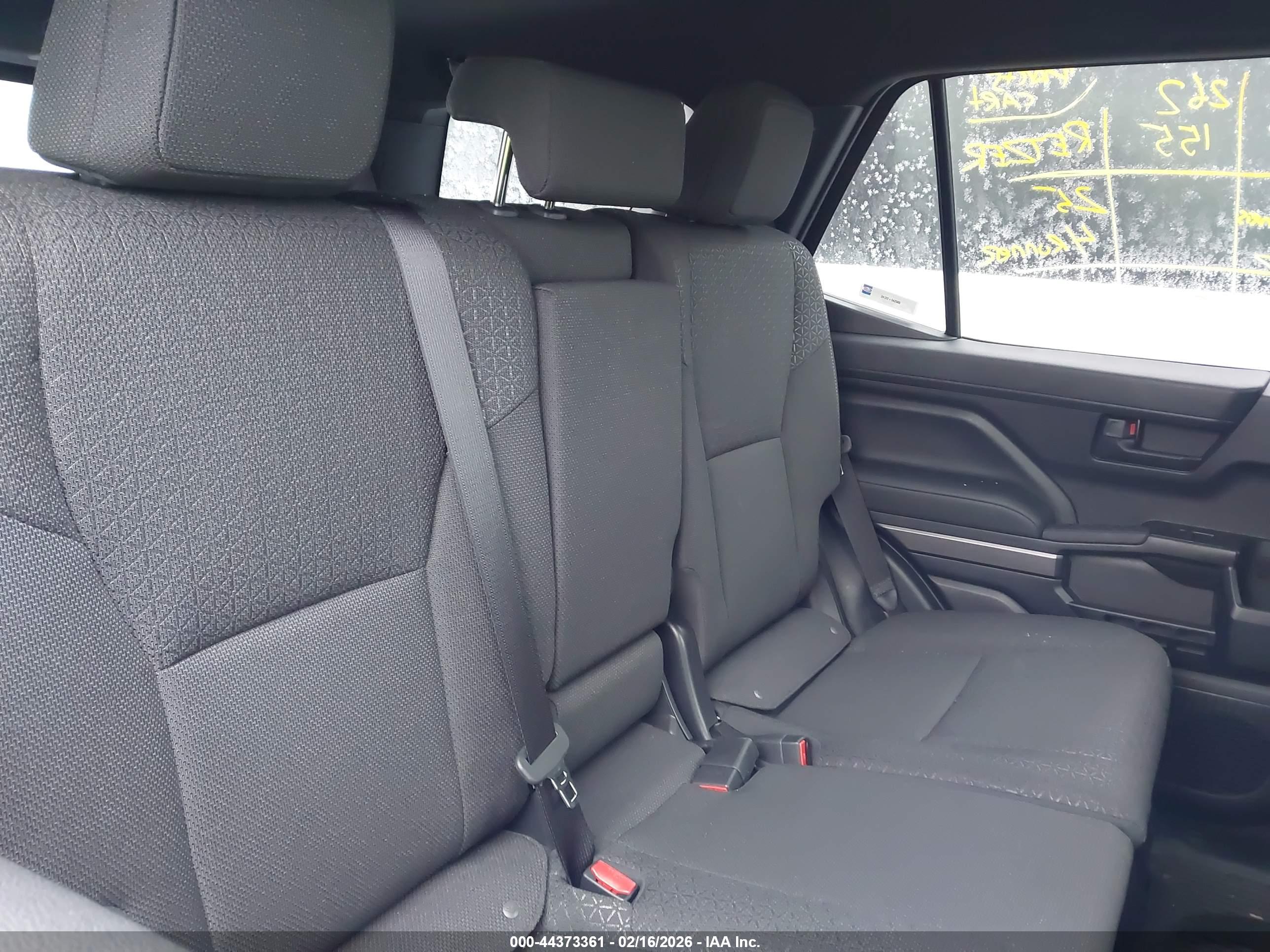 TOYOTA 4RUNNER image 8