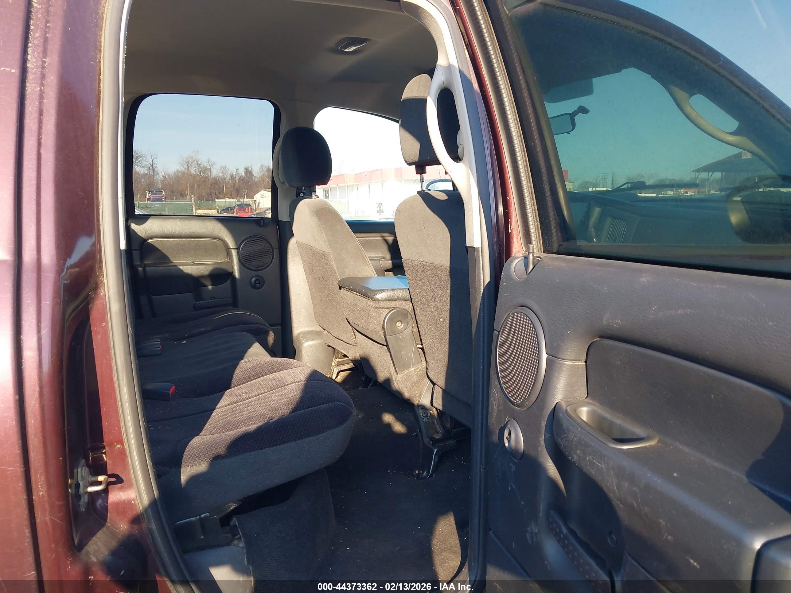 DODGE RAM image 8