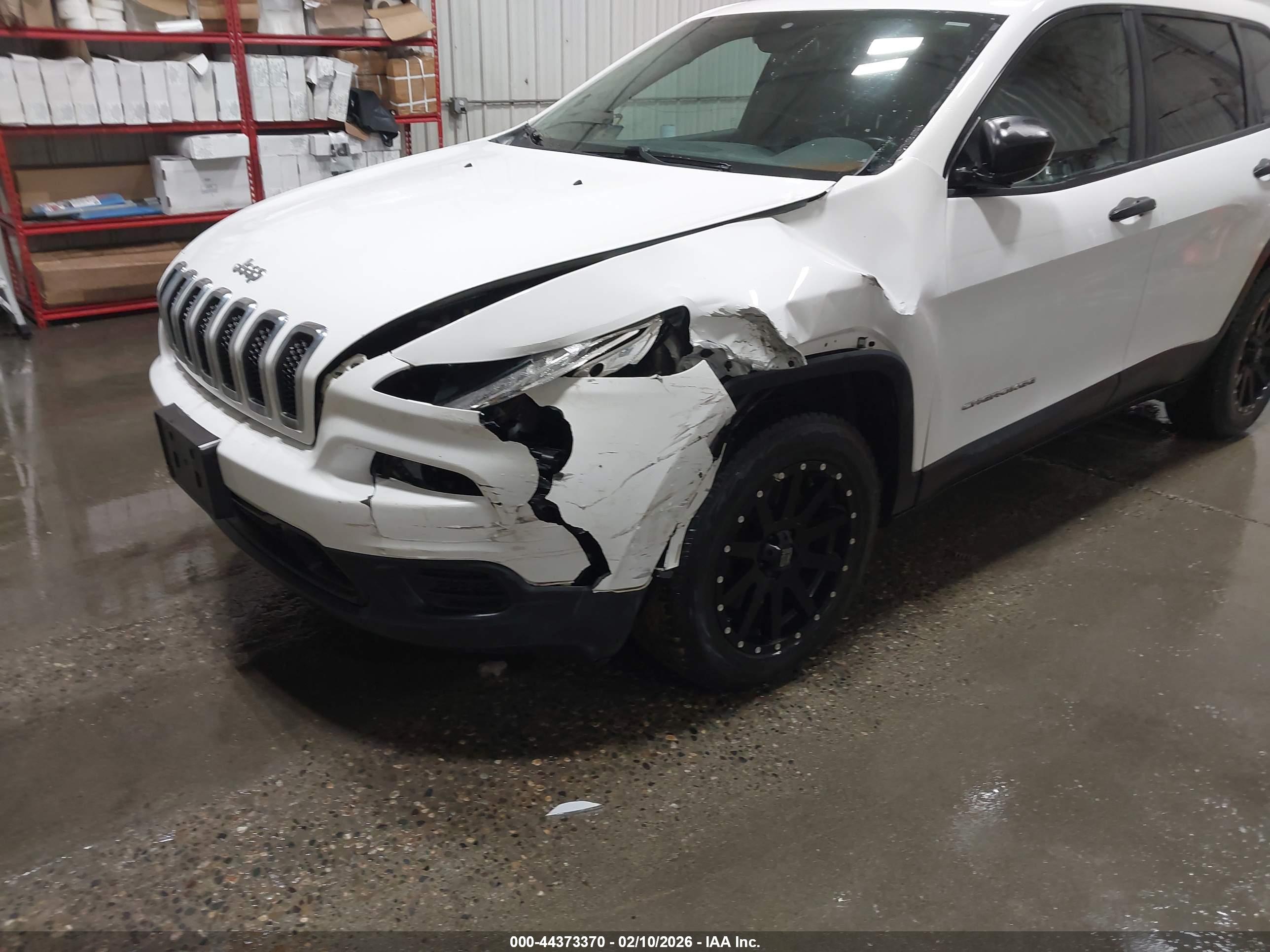 JEEP CHEROKEE image 6