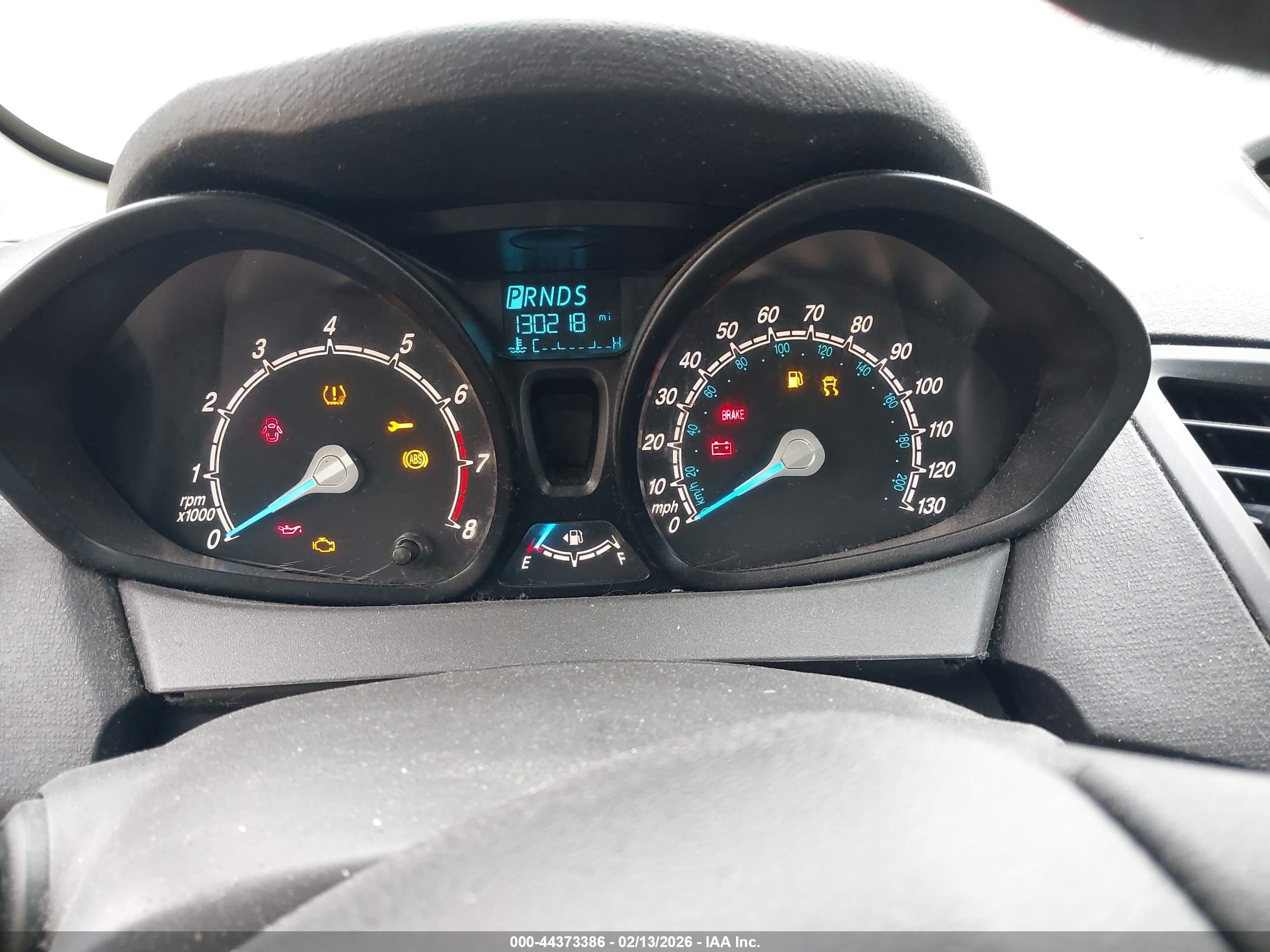 FORD FIESTA image 7