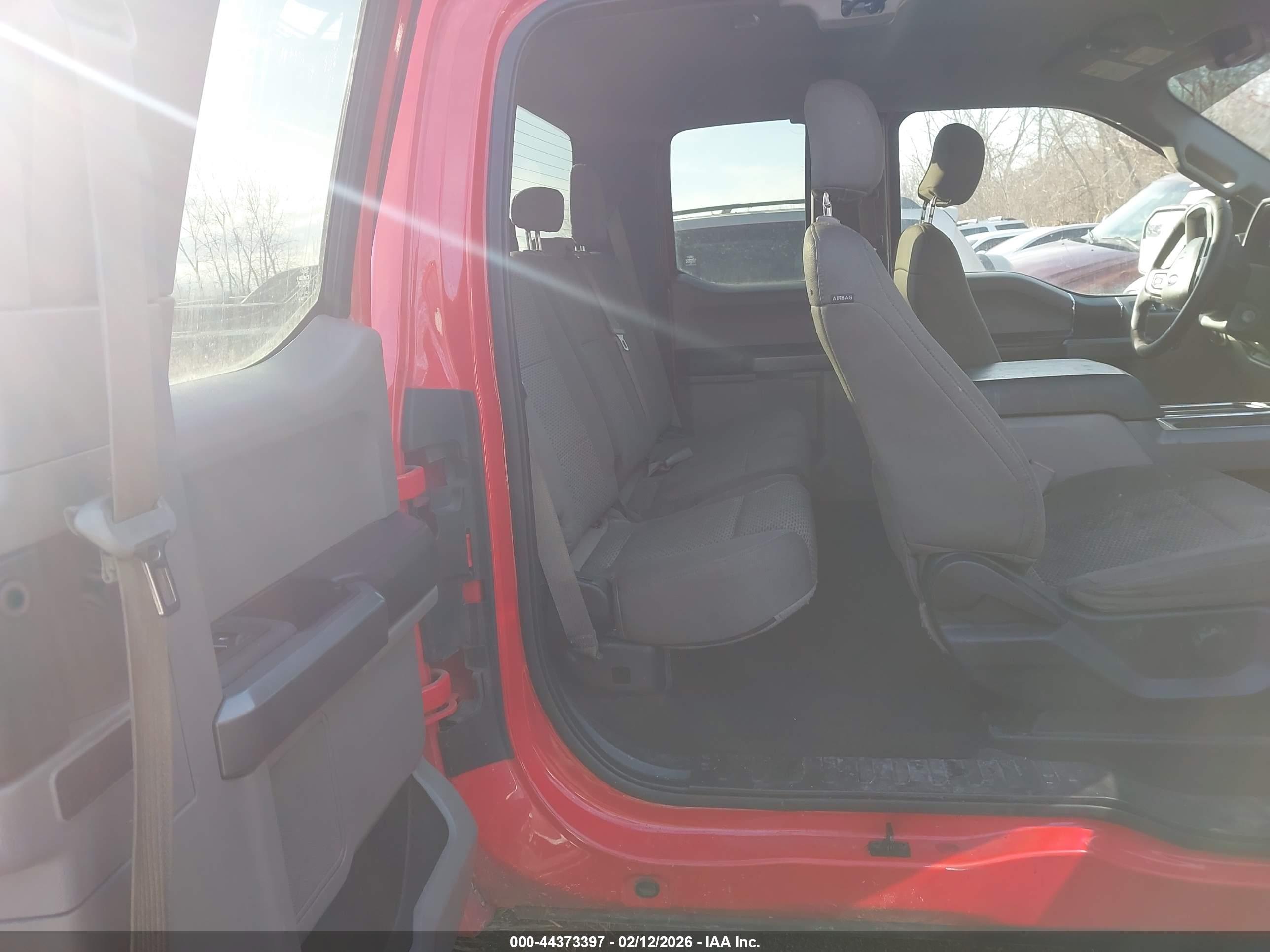 FORD F-150 image 8