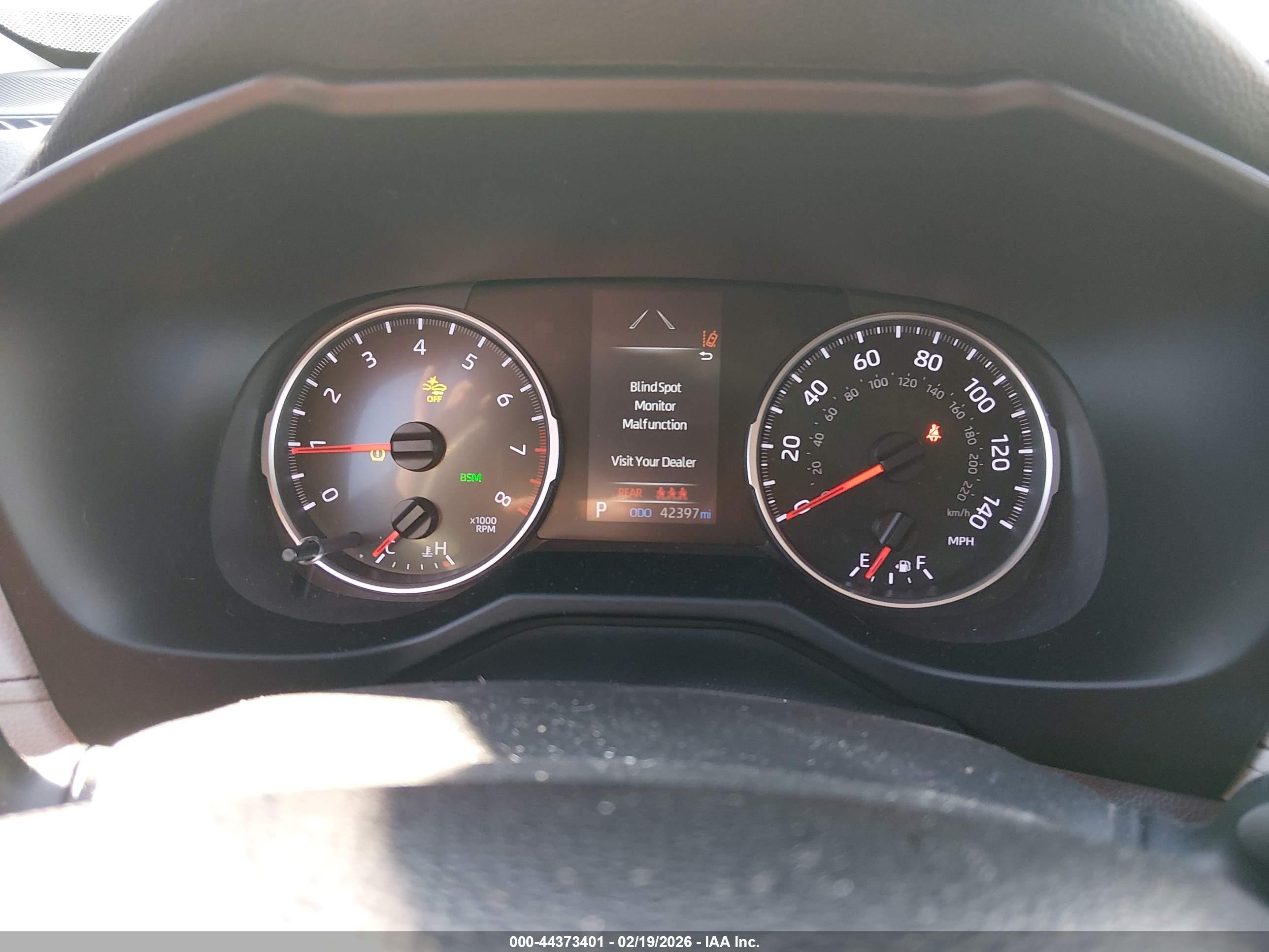 TOYOTA RAV4 image 7
