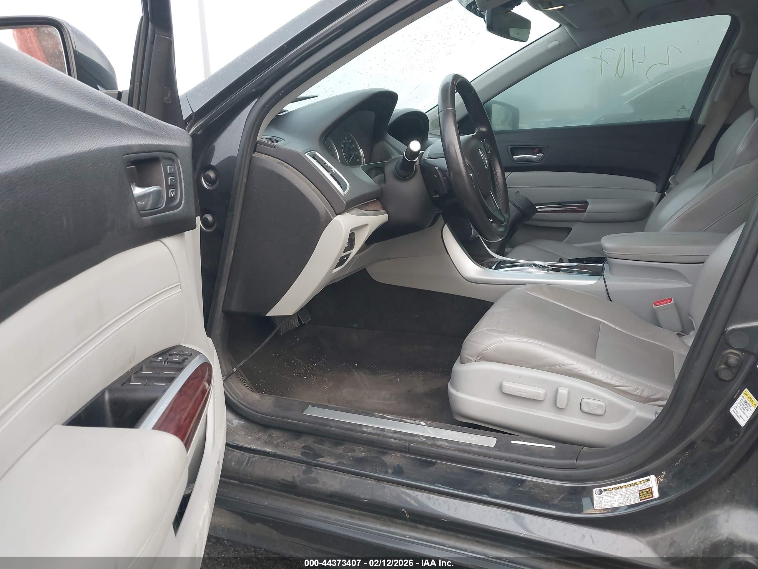 ACURA TLX image 5