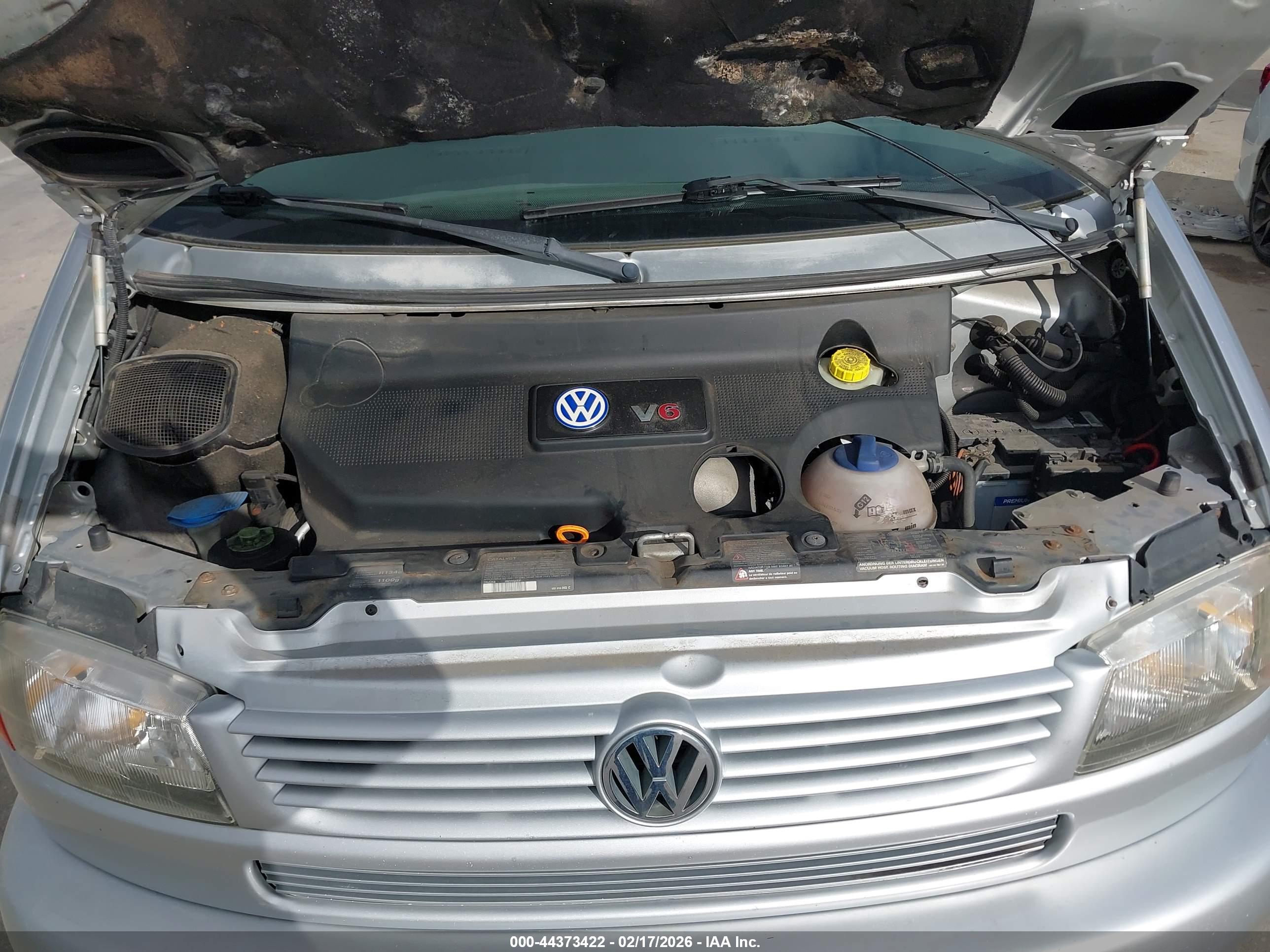 VOLKSWAGEN EUROVAN image 10