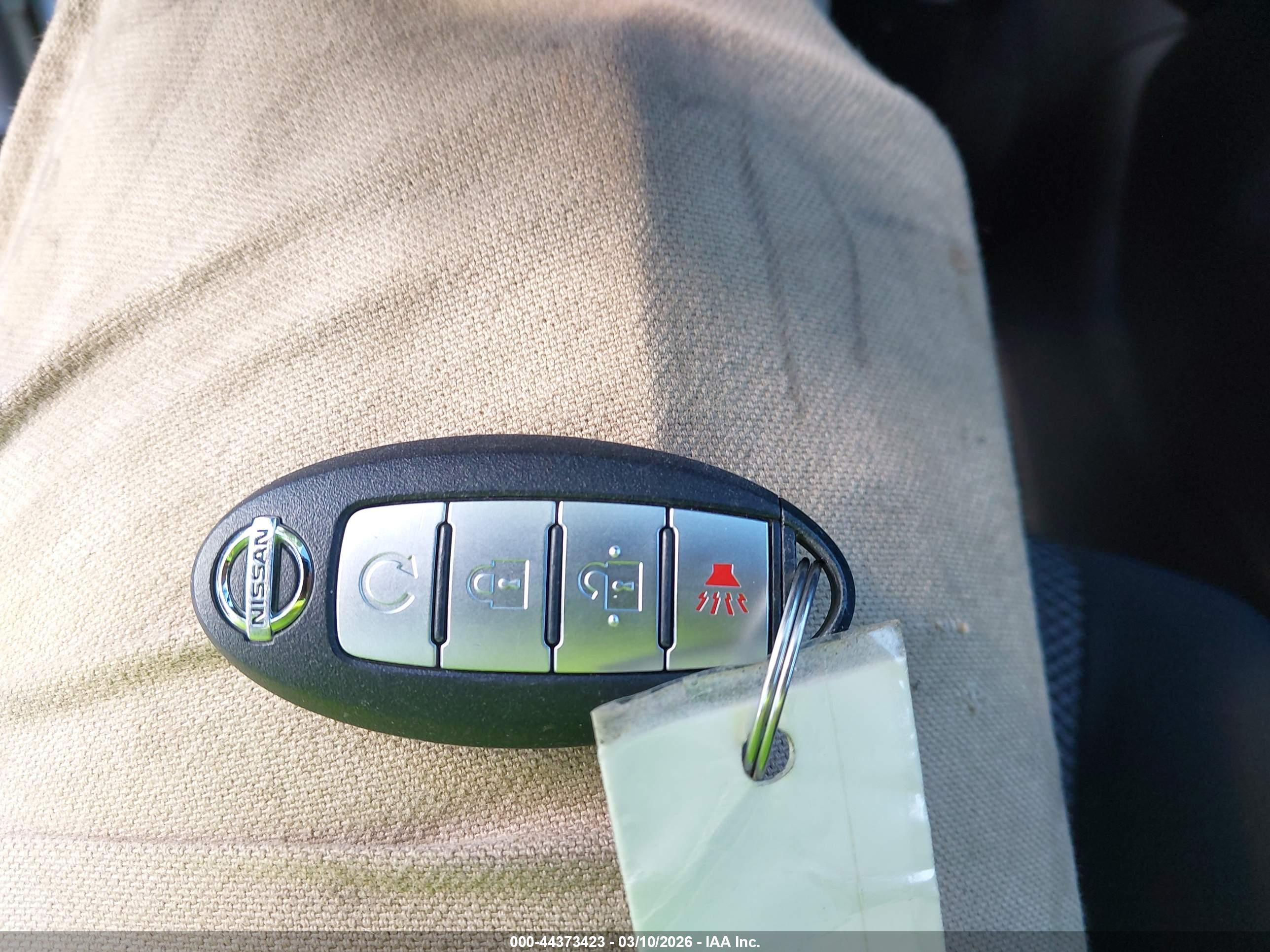 NISSAN ROGUE image 11