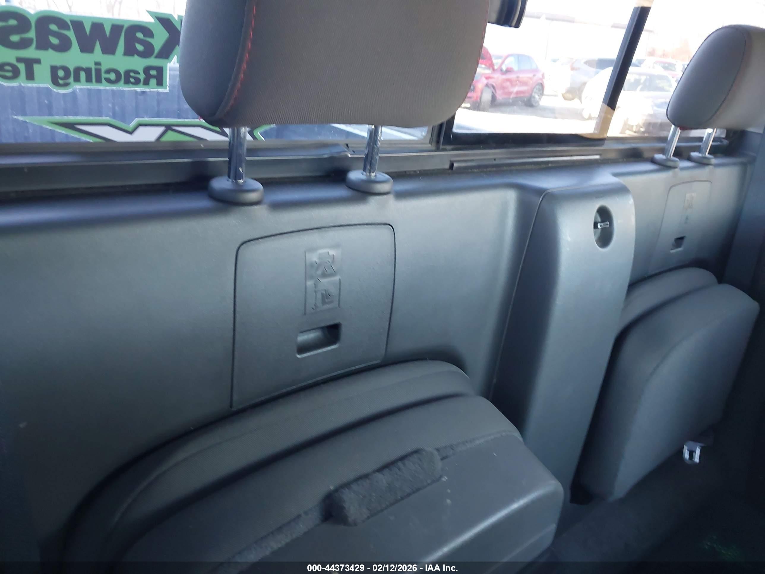 NISSAN FRONTIER image 8