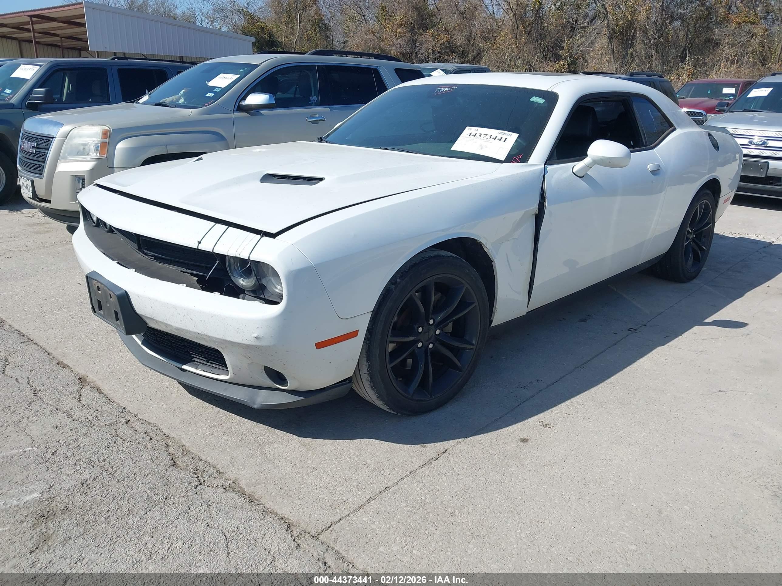 DODGE CHALLENGER image 2