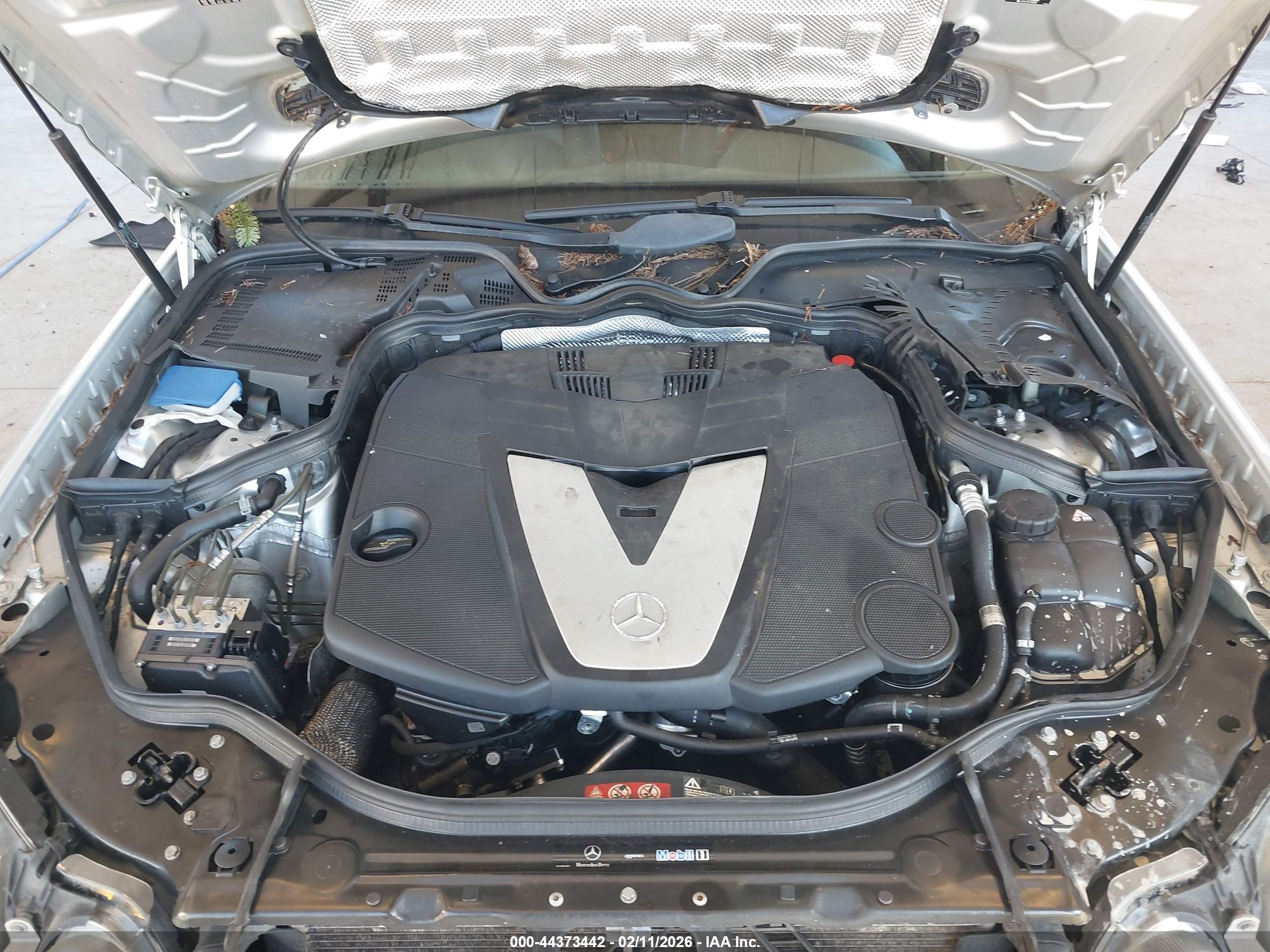 MERCEDES-BENZ E image 10