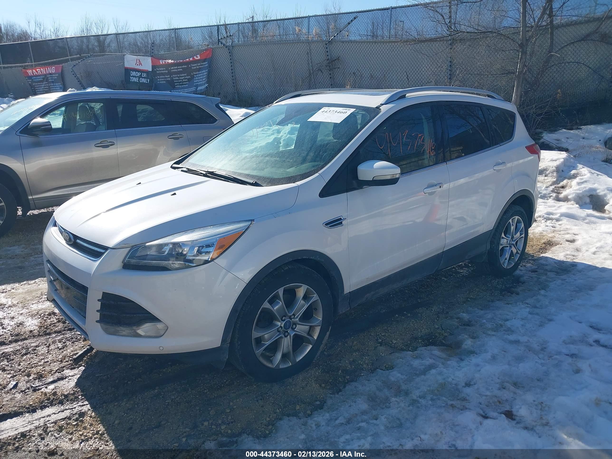 FORD ESCAPE image 2