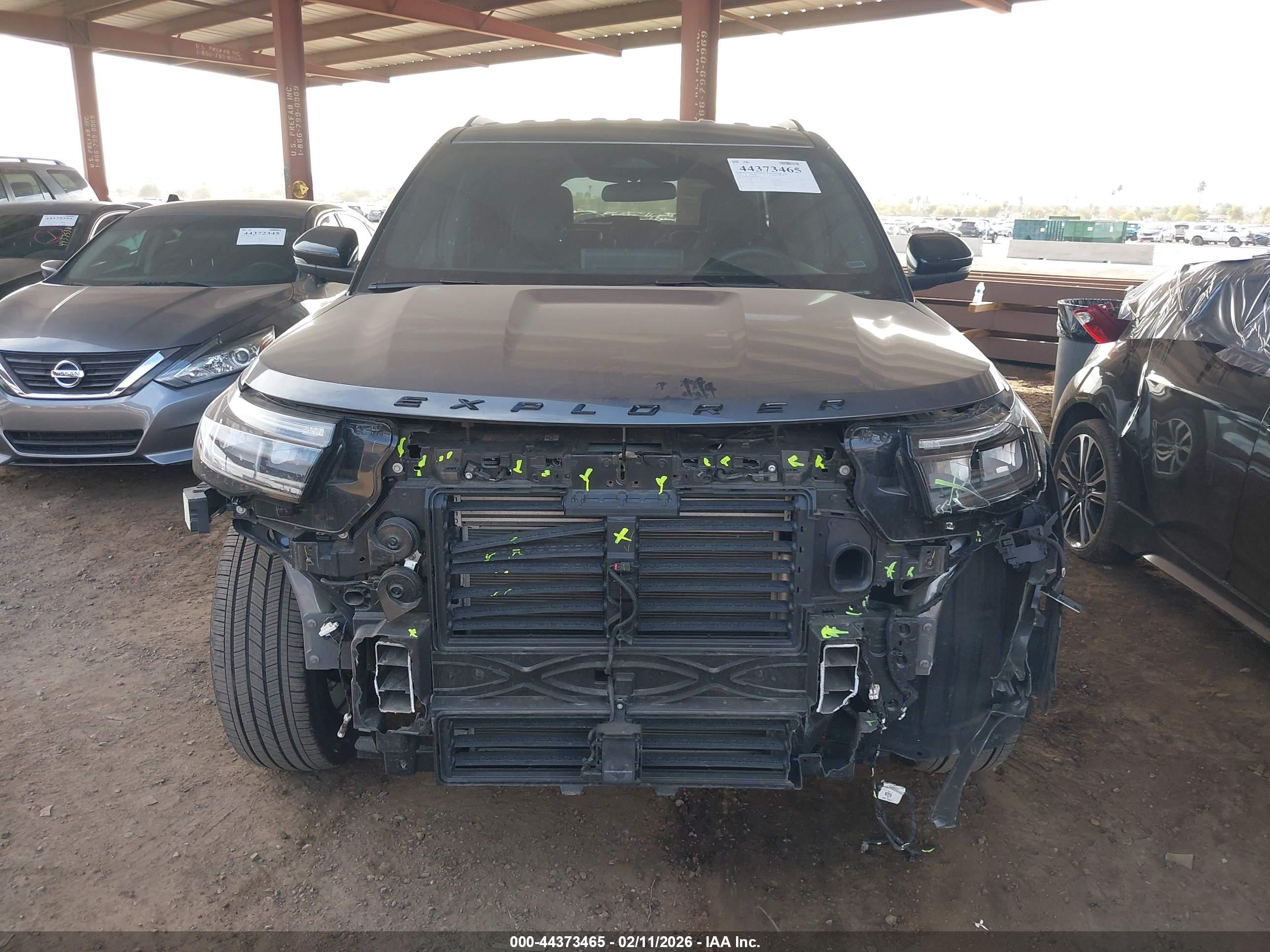 FORD EXPLORER image 6