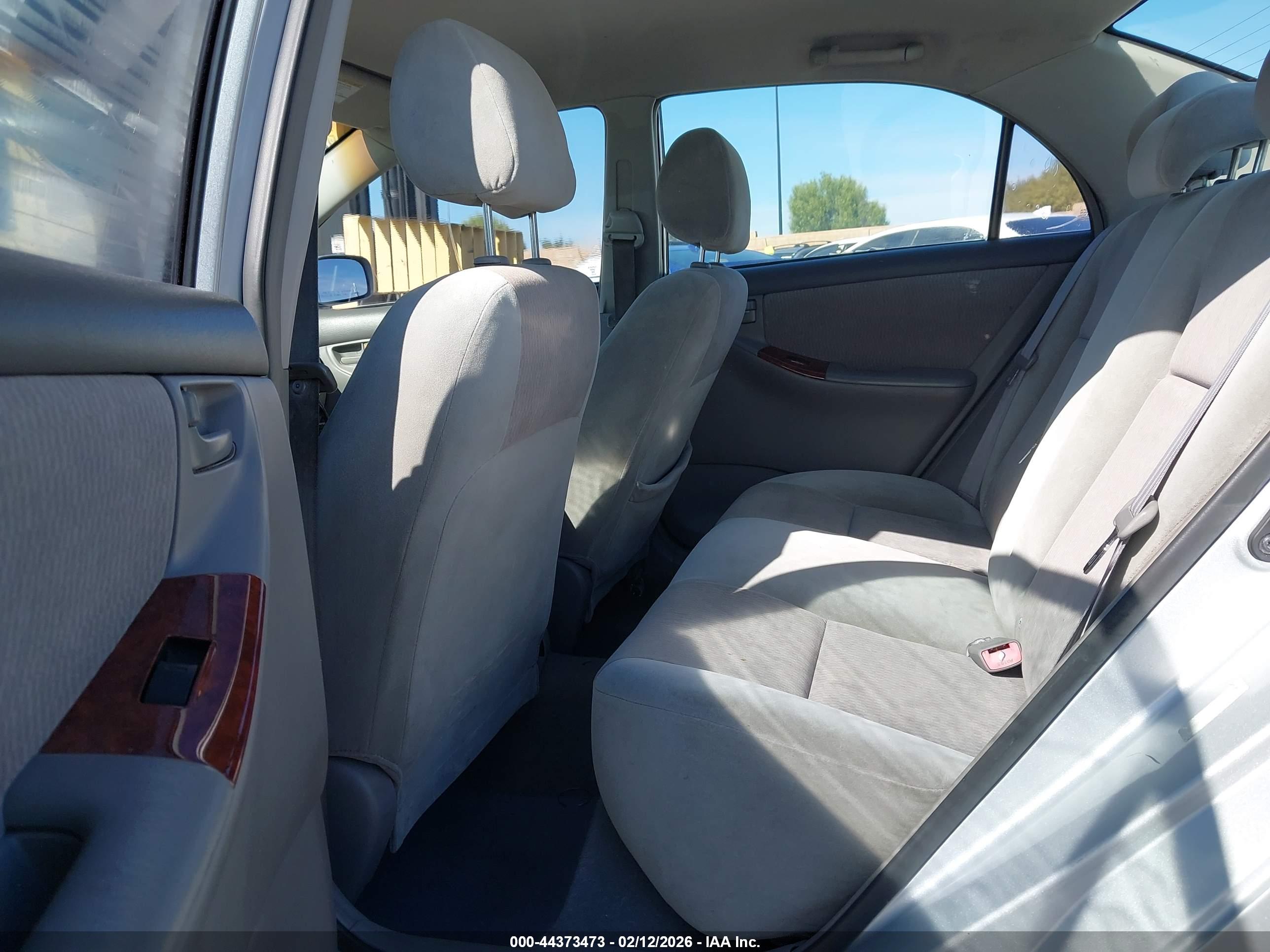 TOYOTA COROLLA image 8