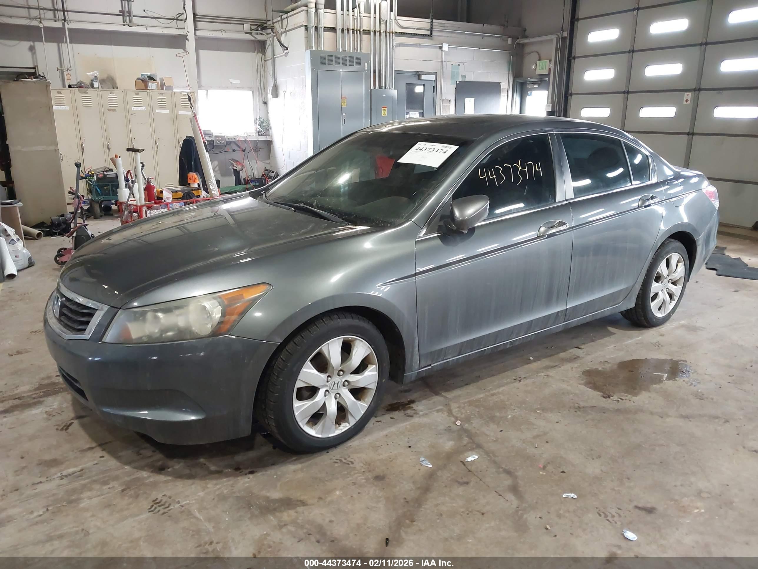 HONDA ACCORD image 2