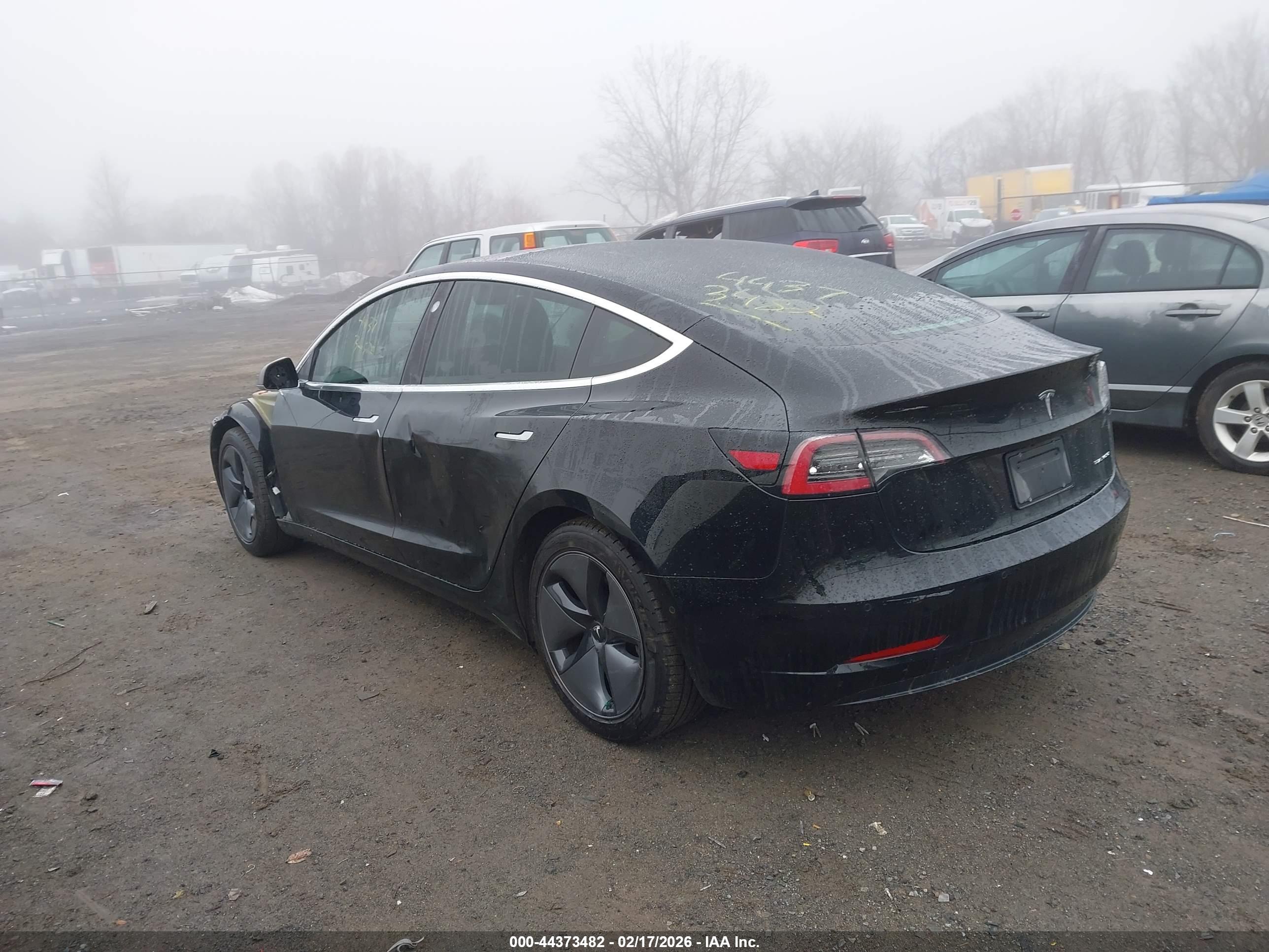 TESLA MODEL image 3