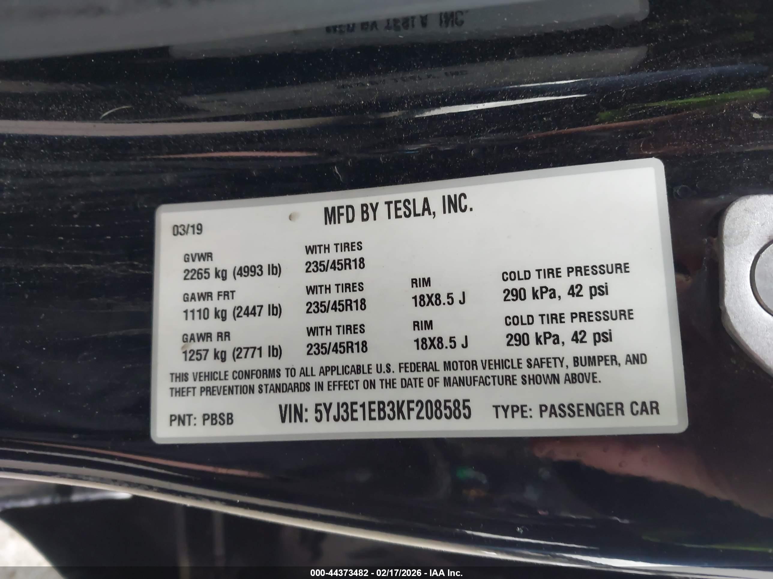 TESLA MODEL image 9