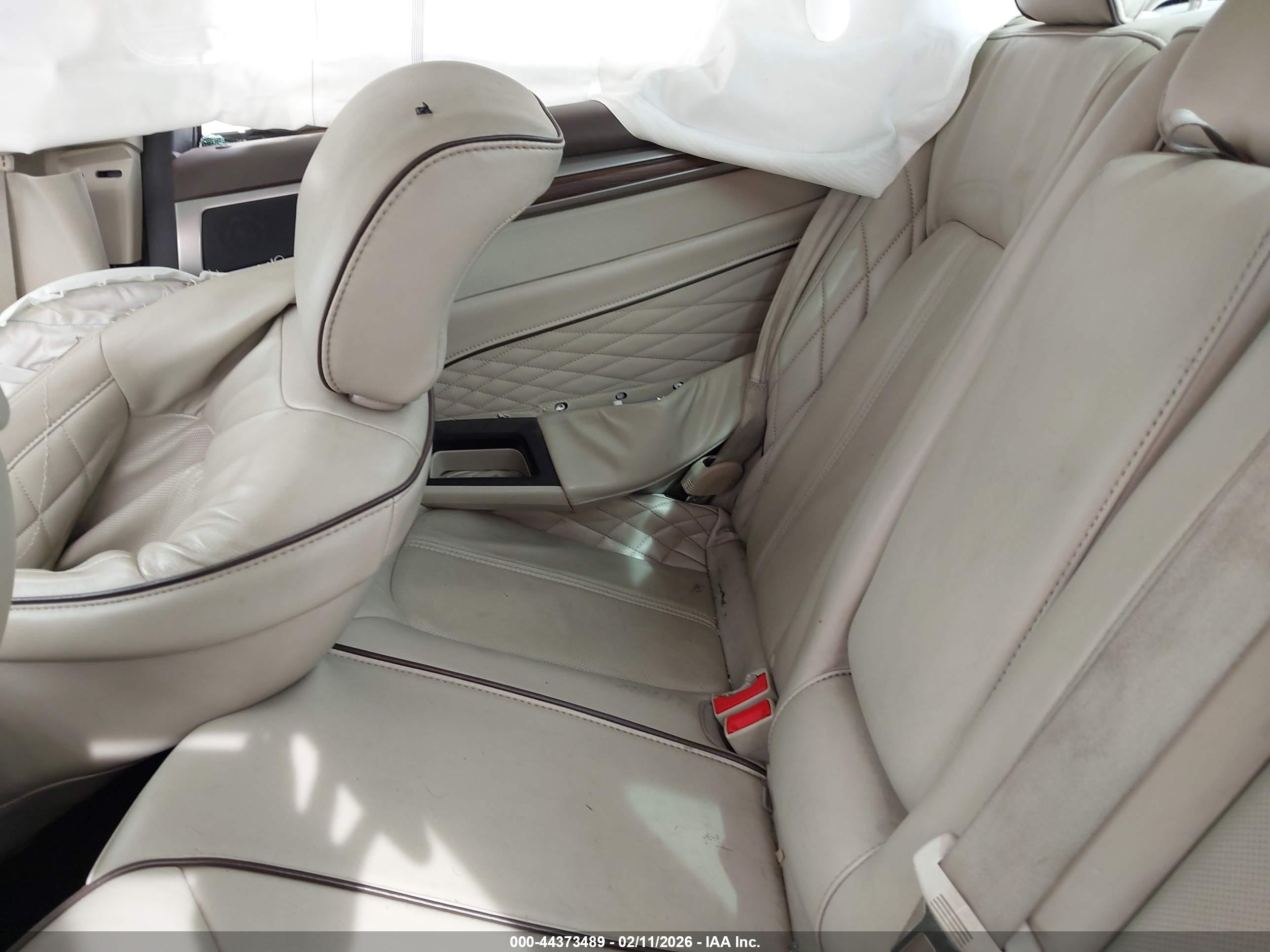 FORD FUSION image 8