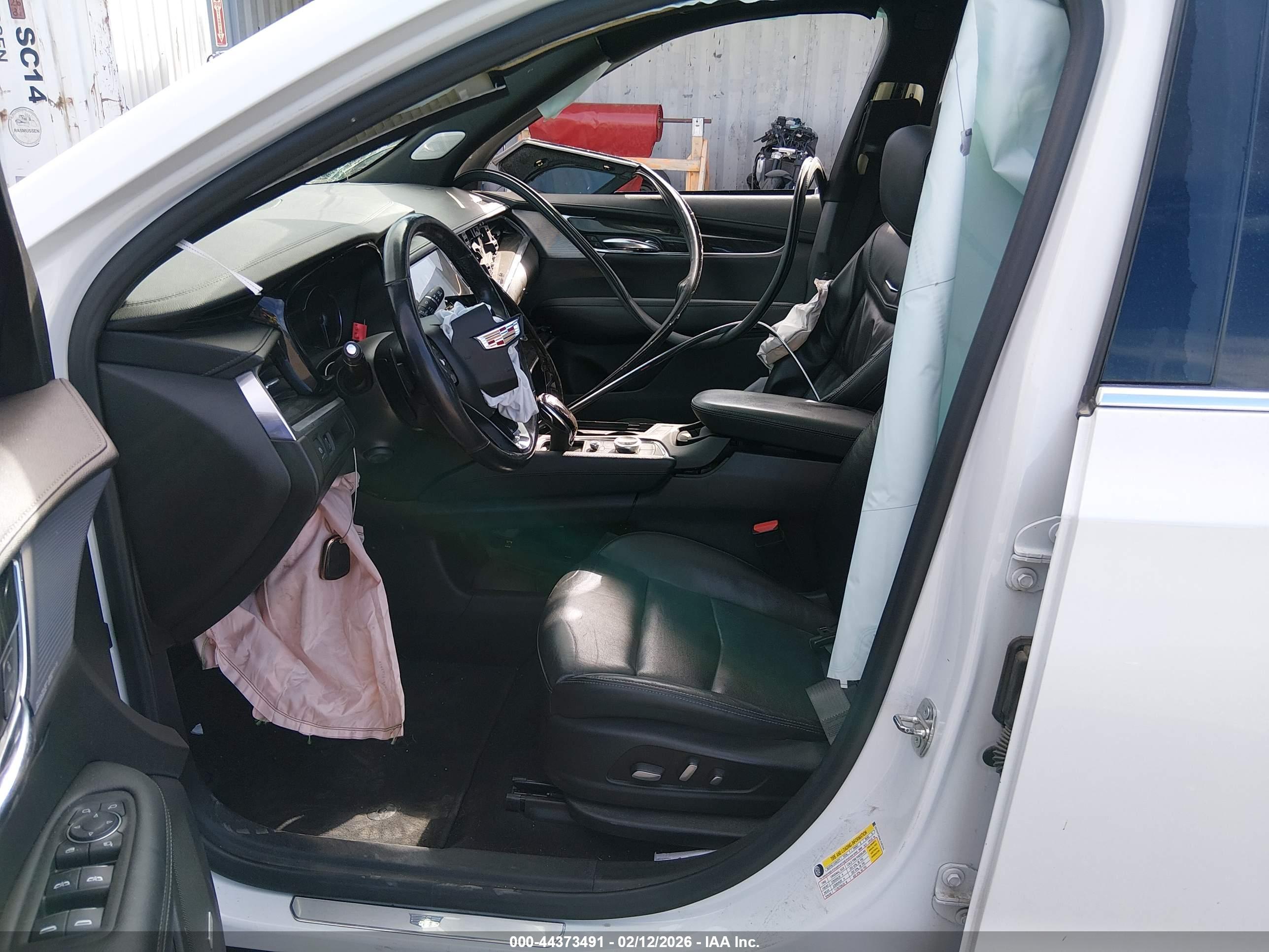 CADILLAC XT6 image 5