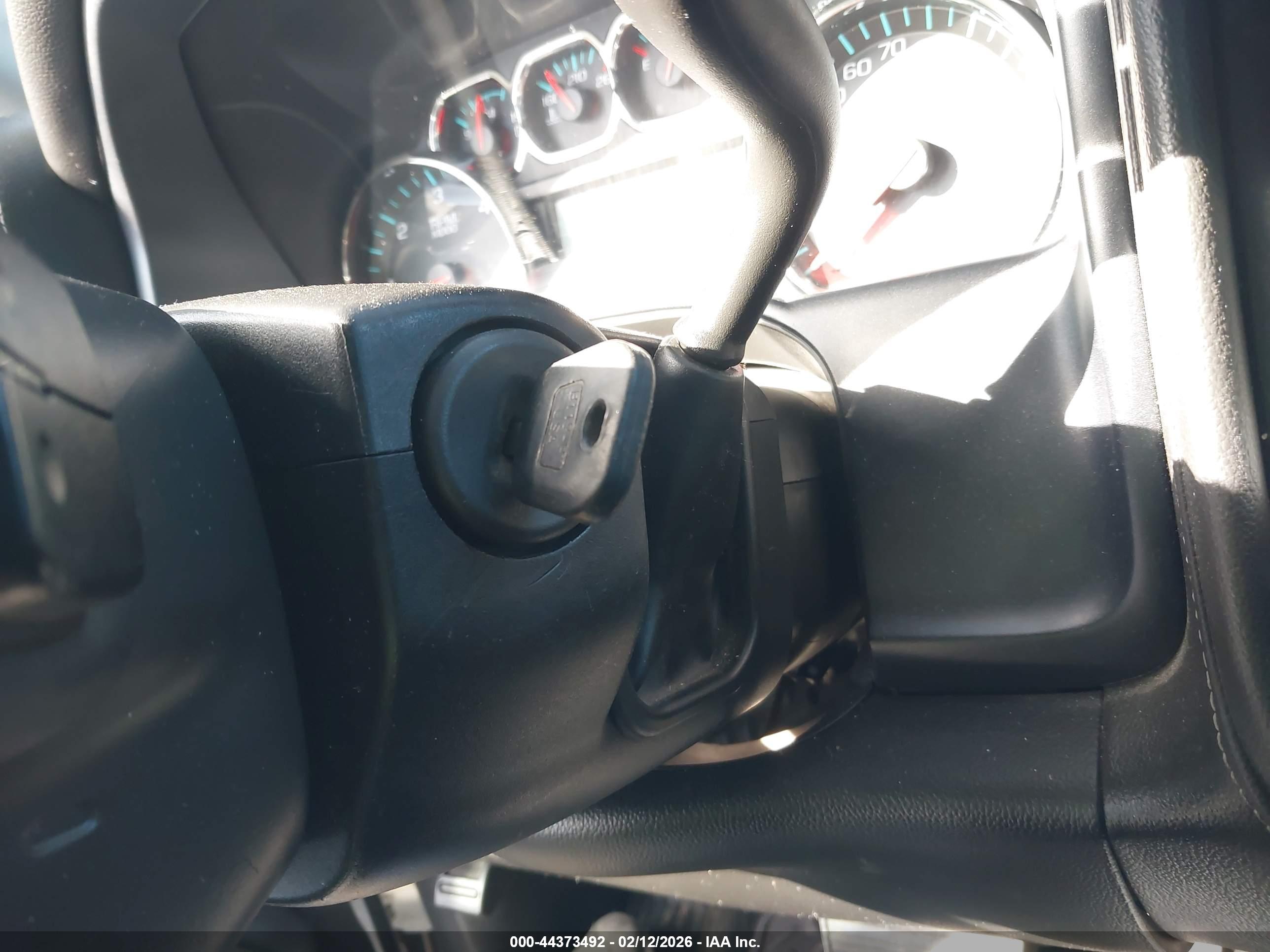 CHEVROLET SILVERADO image 11