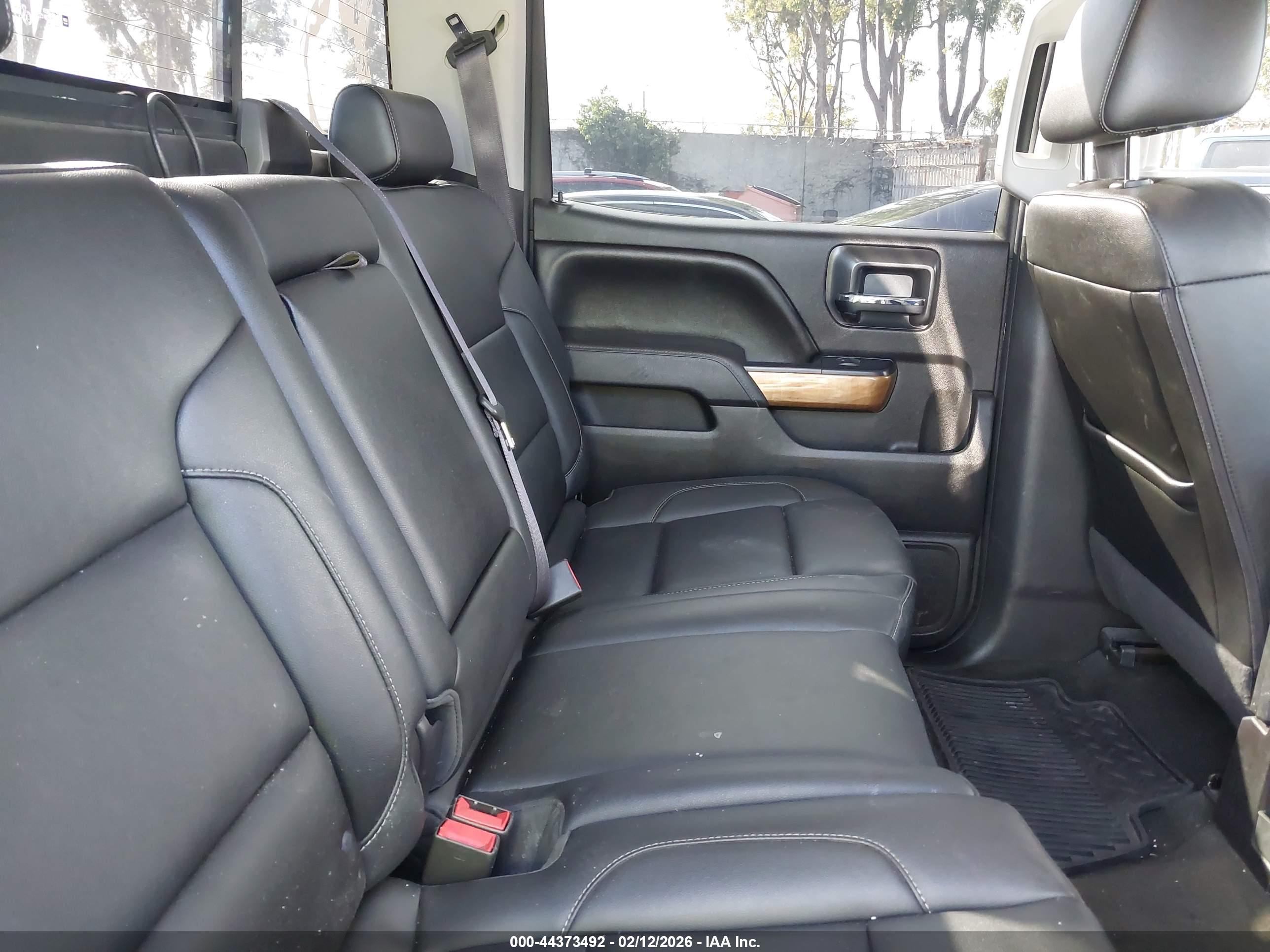 CHEVROLET SILVERADO image 8