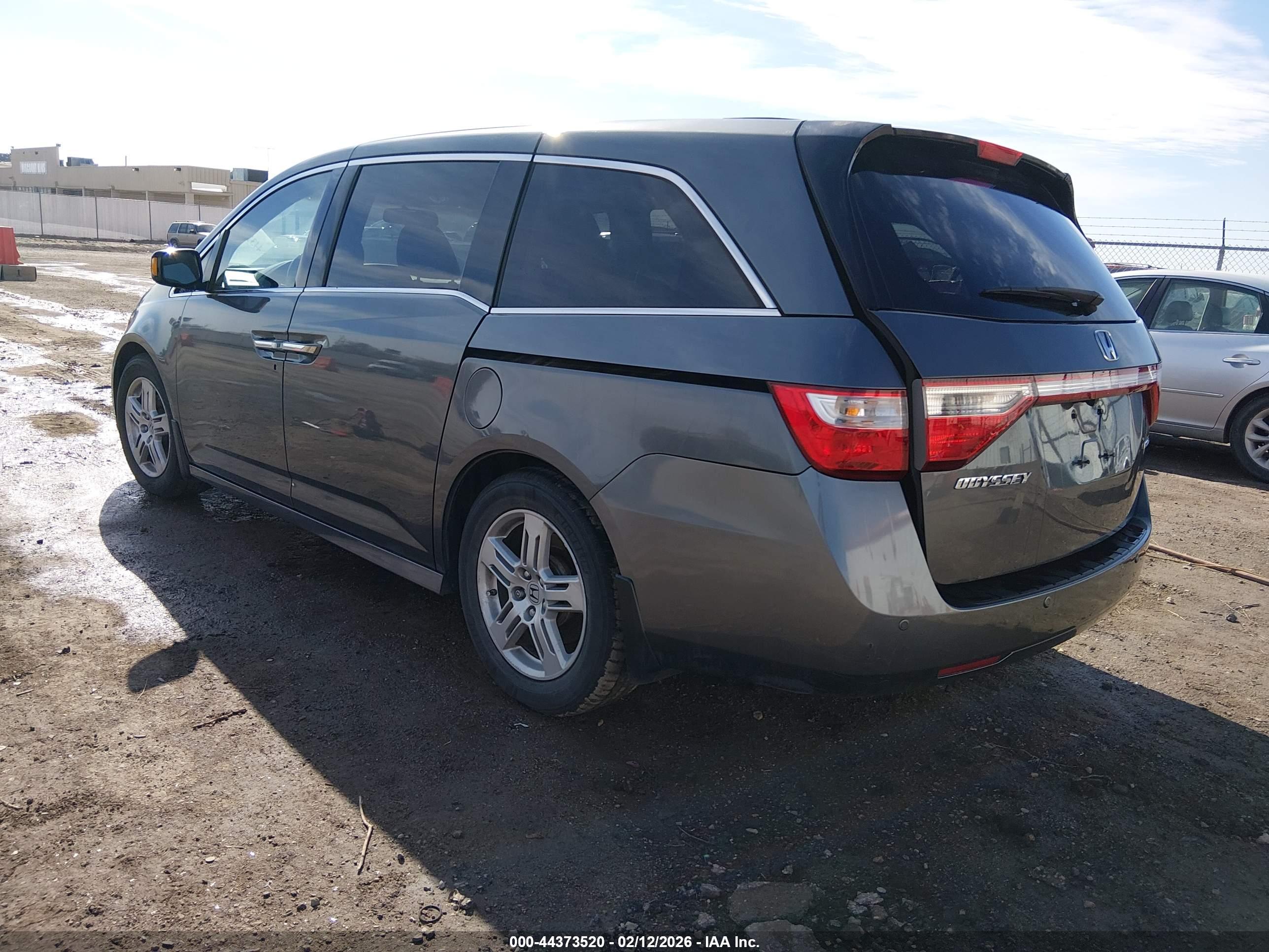 HONDA ODYSSEY image 3