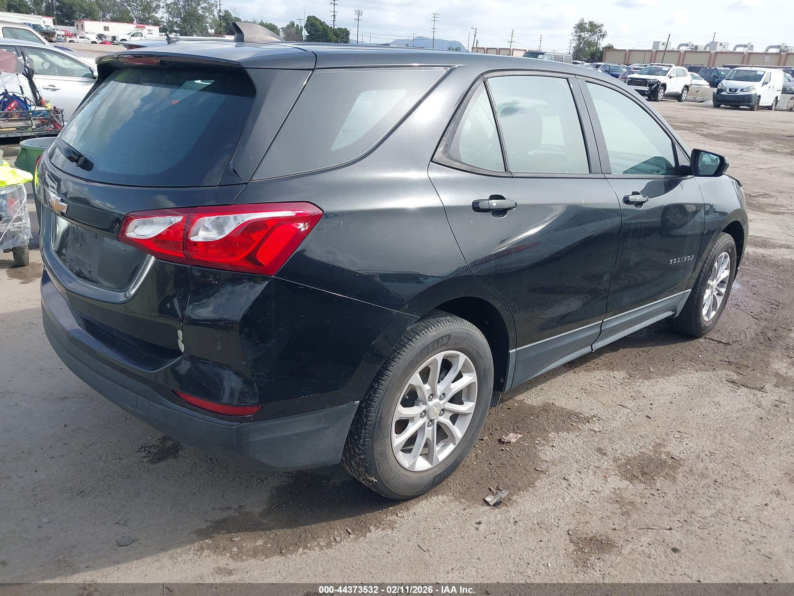 CHEVROLET EQUINOX image 4