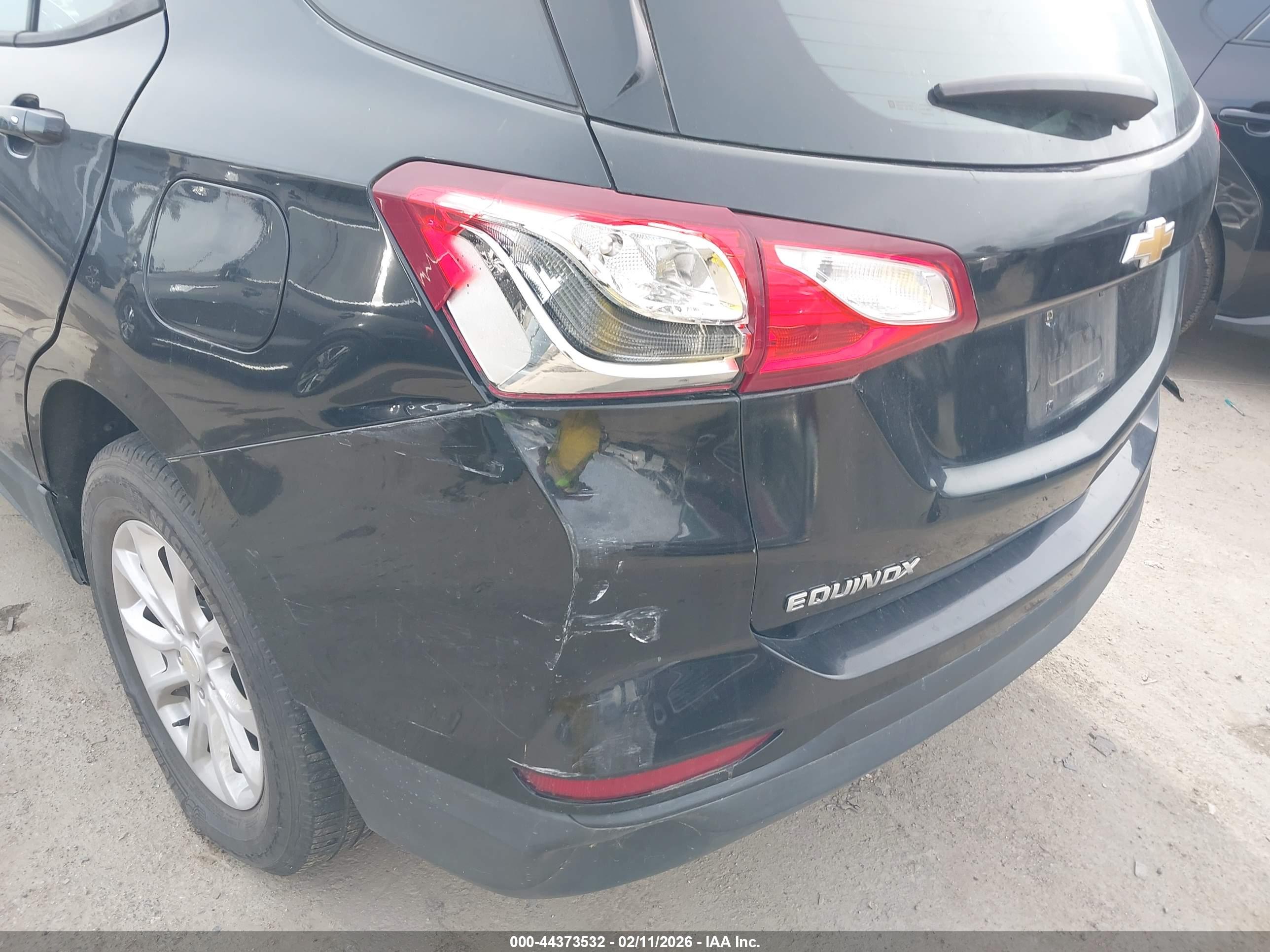 CHEVROLET EQUINOX image 6