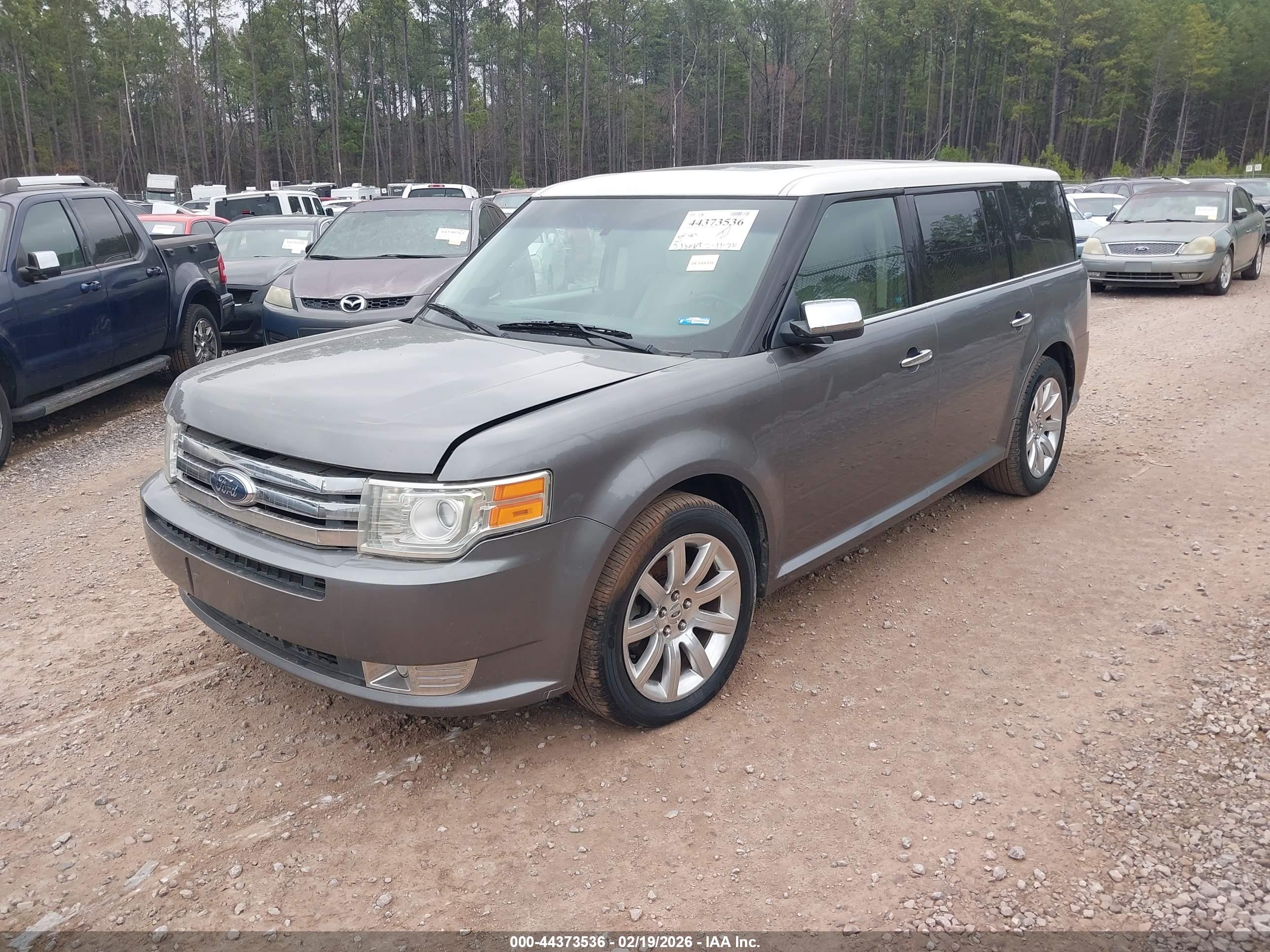 FORD FLEX image 2