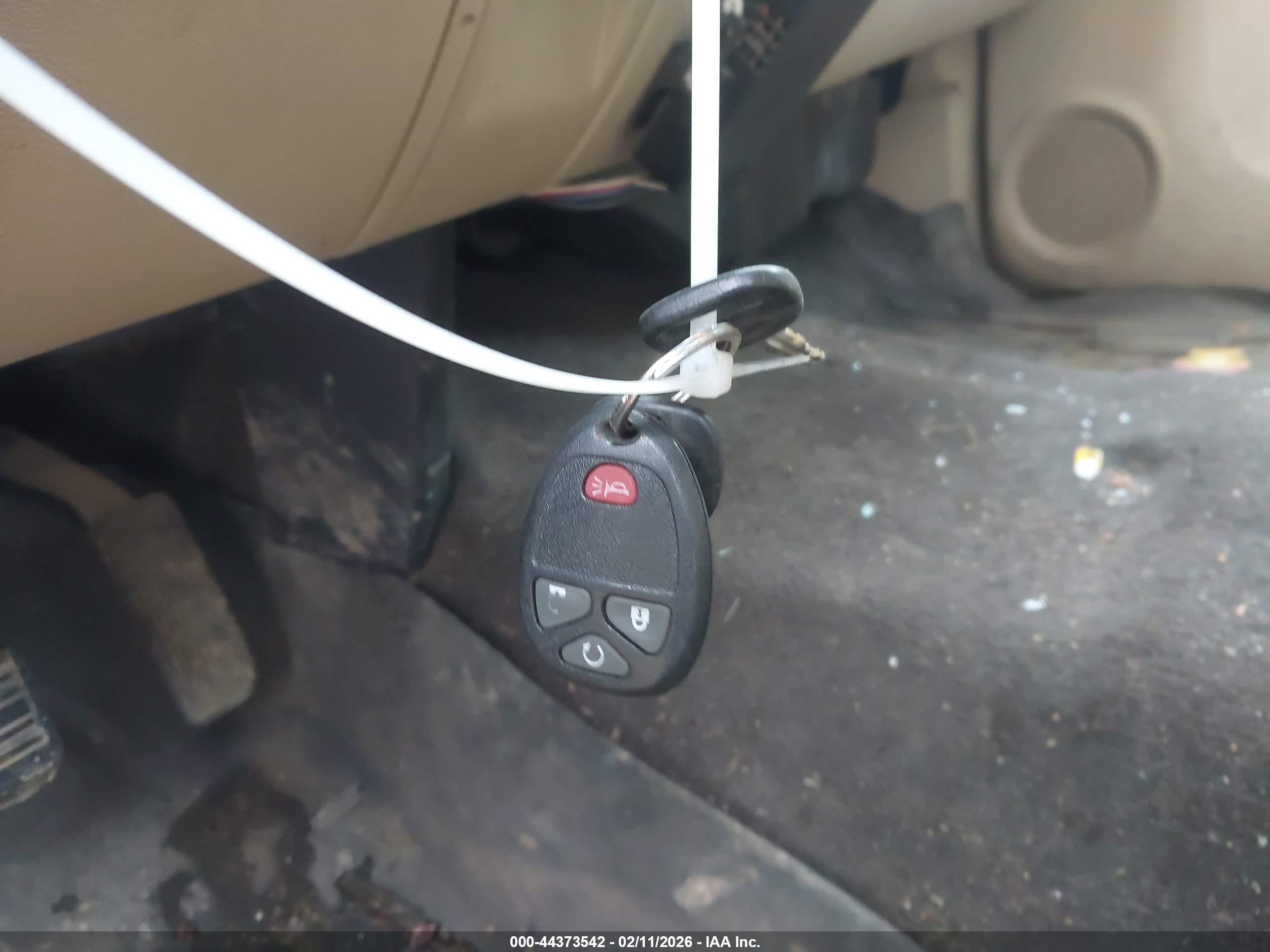 CHEVROLET SILVERADO image 11