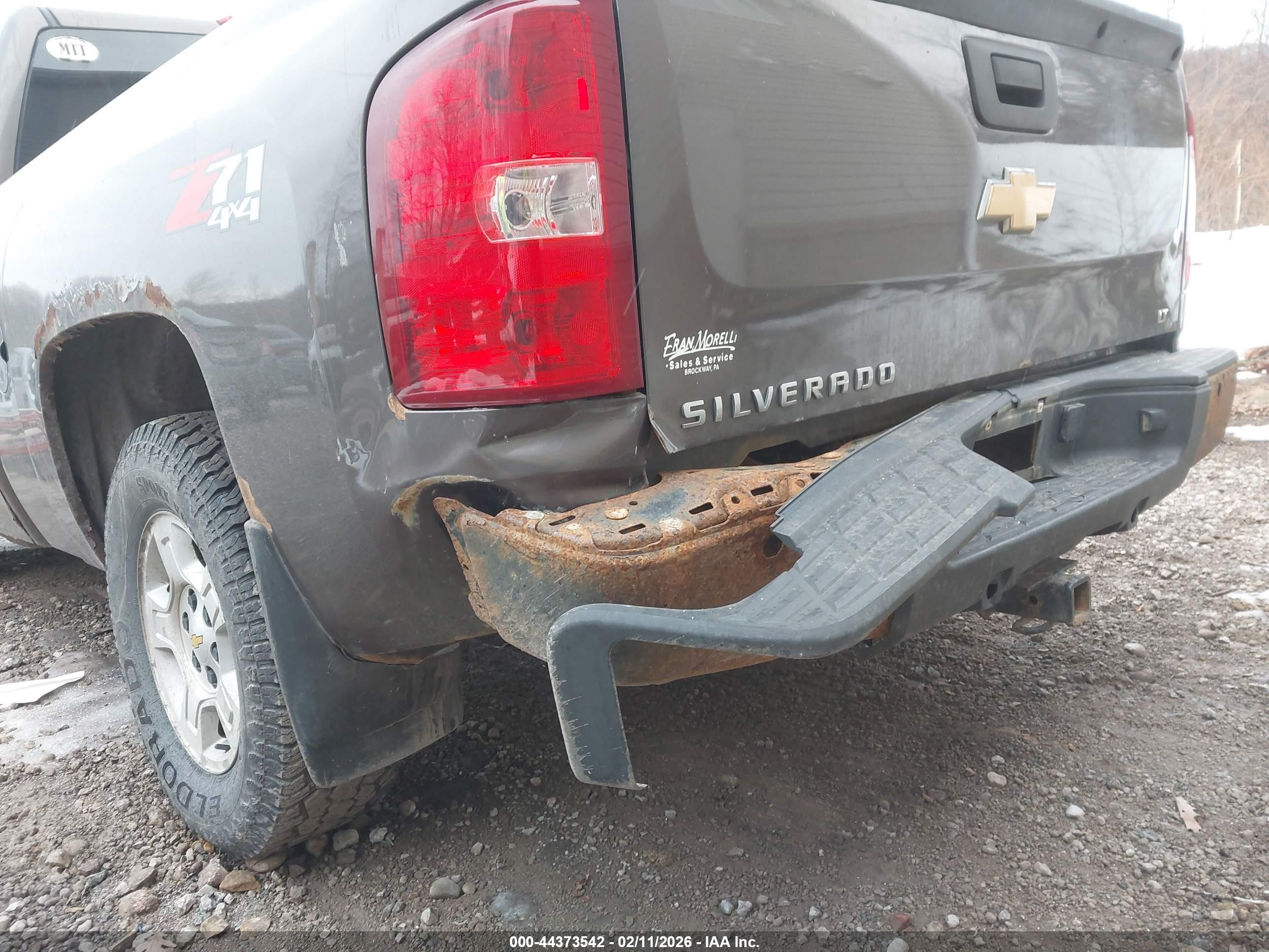 CHEVROLET SILVERADO image 6
