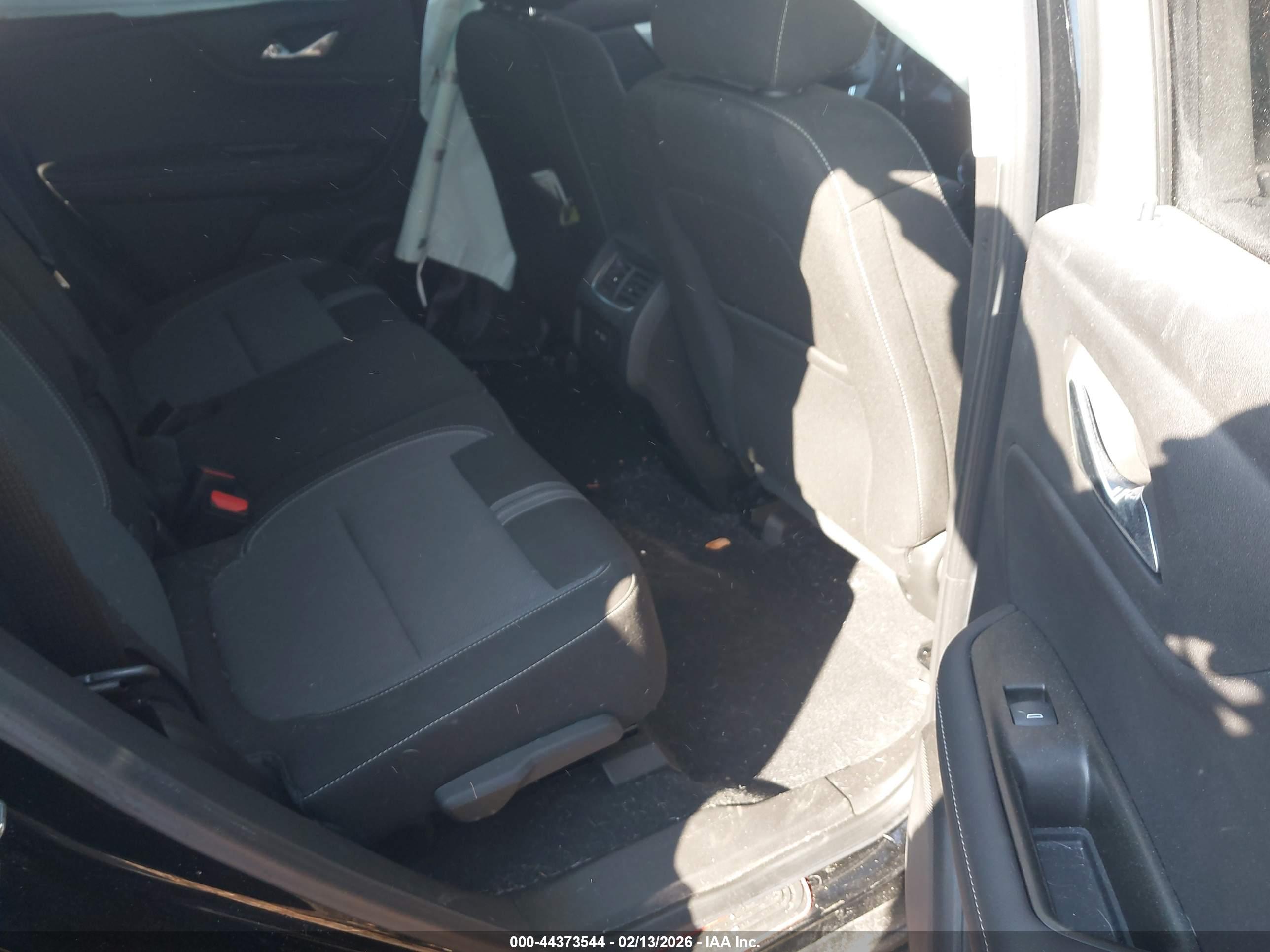 CHEVROLET BLAZER image 8