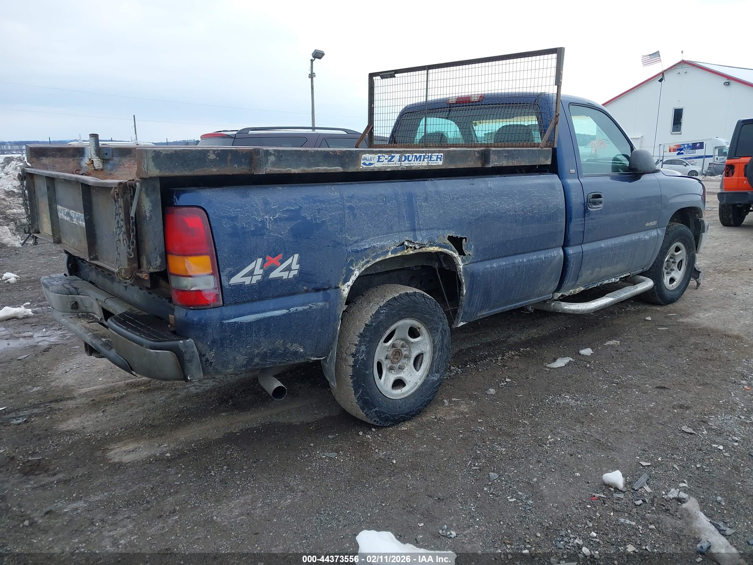 CHEVROLET SILVERADO image 4